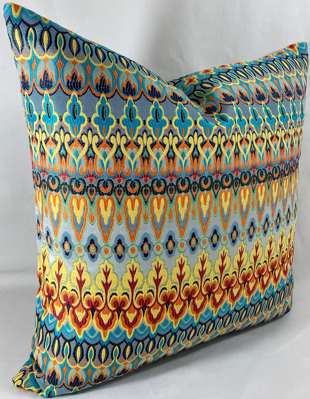 Luxury Outdoor Pillow - 22" x 22" - Kanthum Multi