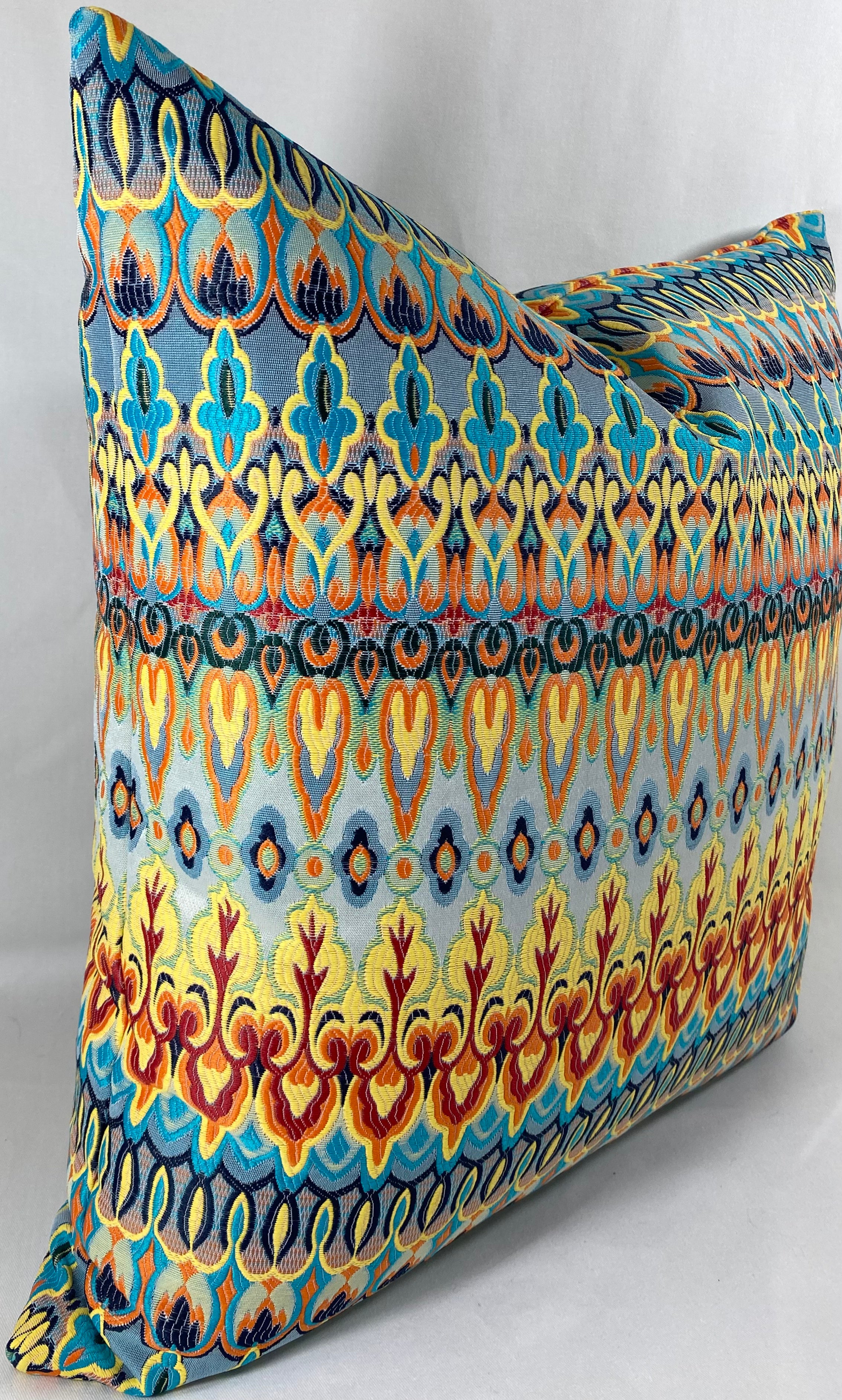Luxury Outdoor Pillow - 22" x 22" - Kanthum Multi