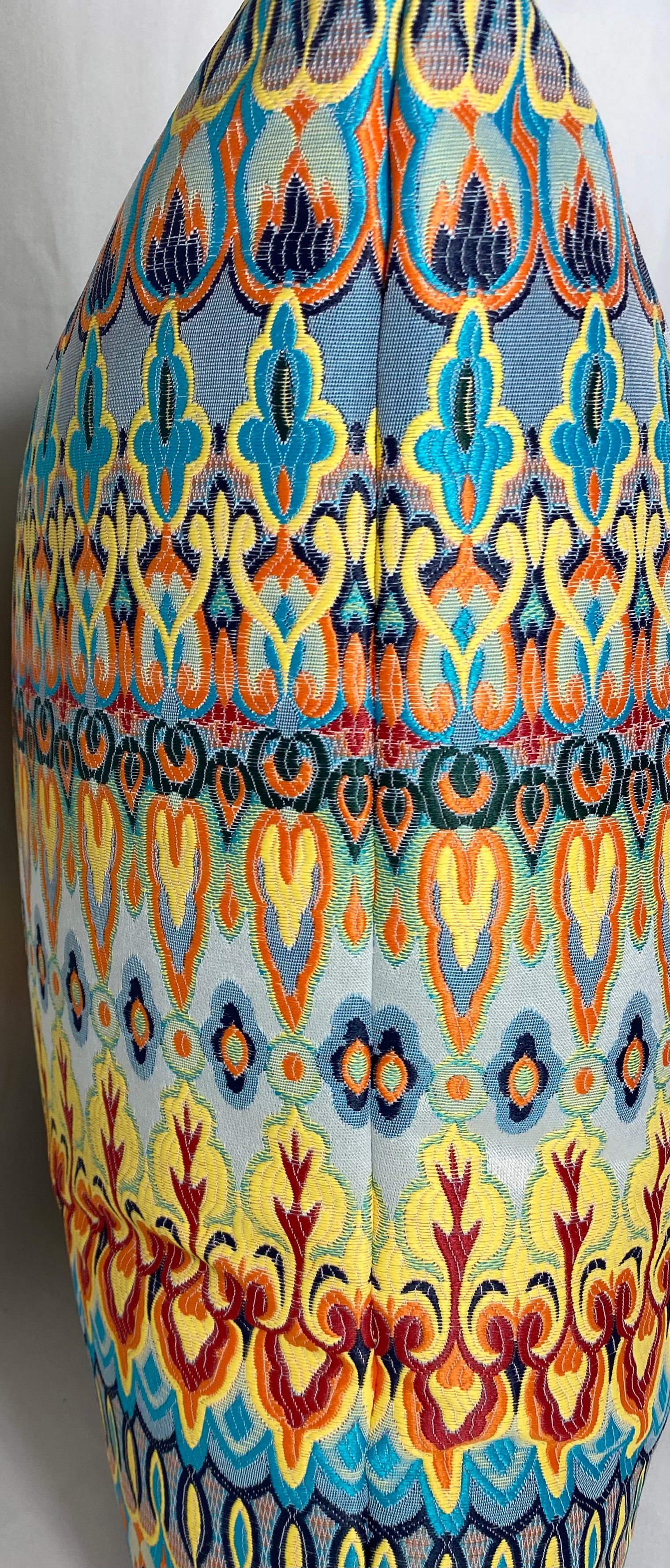 Luxury Outdoor Pillow - 22" x 22" - Kanthum Multi