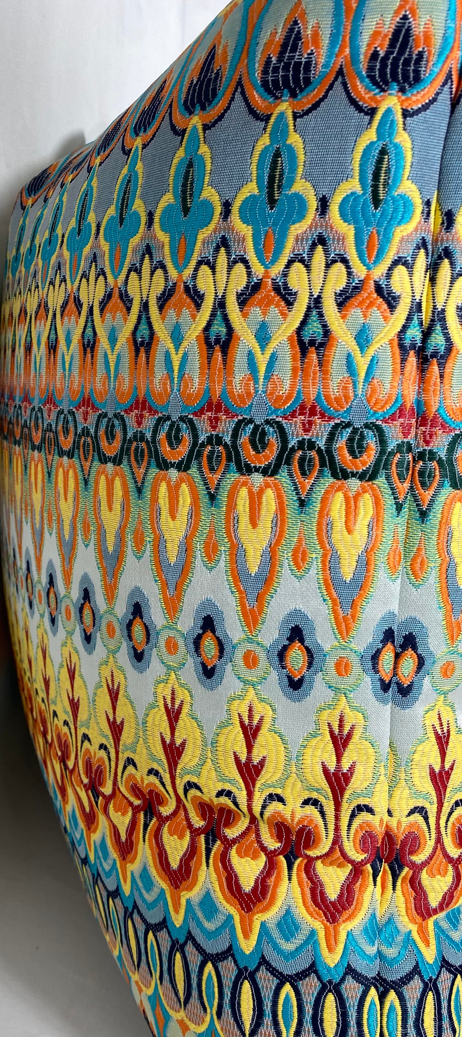 Luxury Outdoor Pillow - 22" x 22" - Kanthum Multi