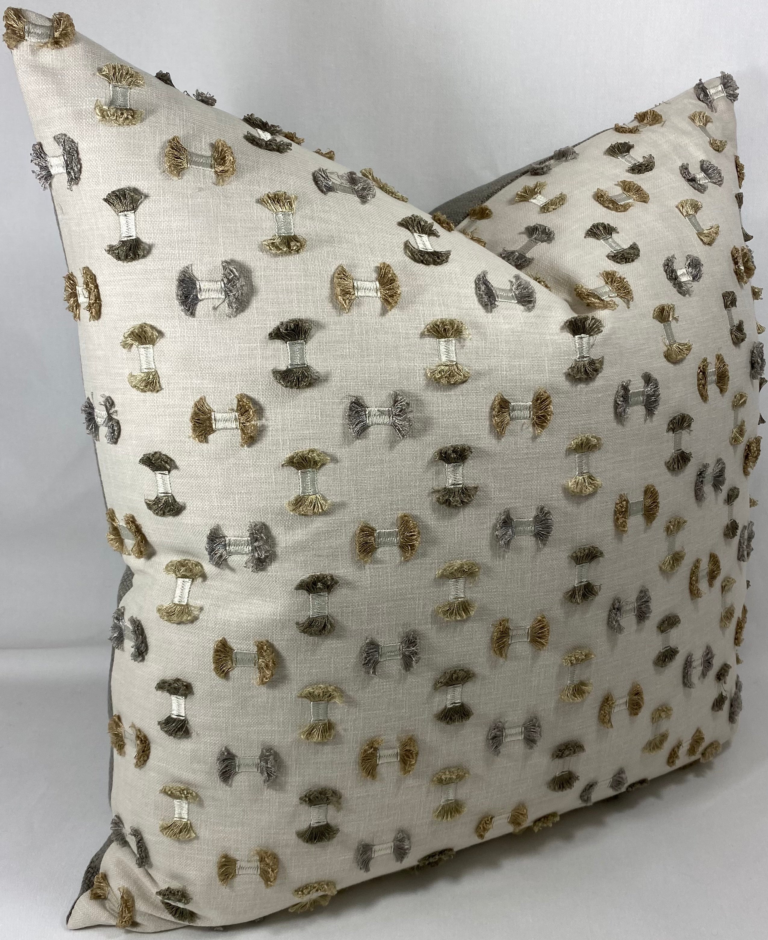 Luxury Pillow – 24" × 24" – Frayed Travertine