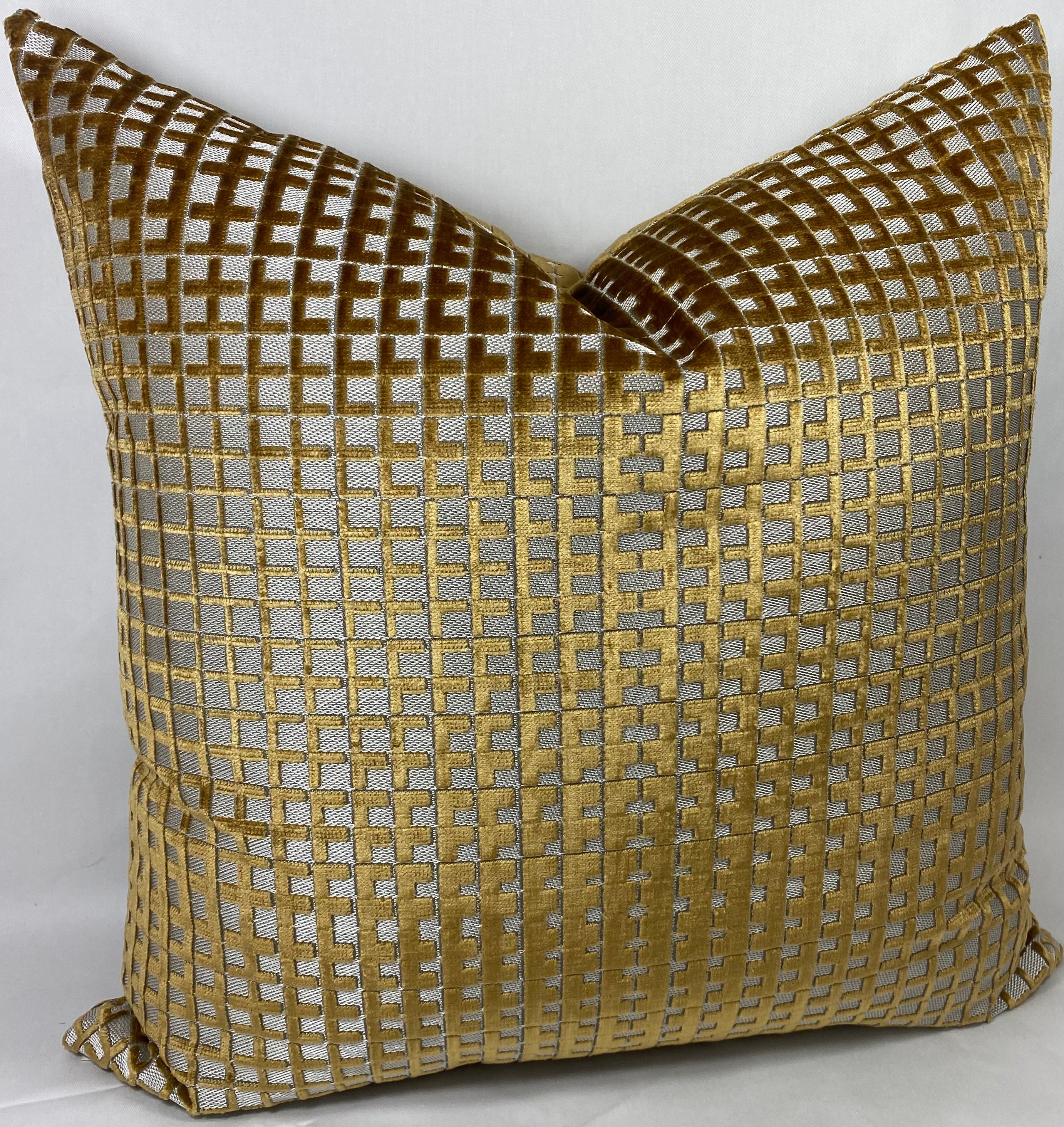 Luxury Pillow -  24" x 24" - Success Topaz