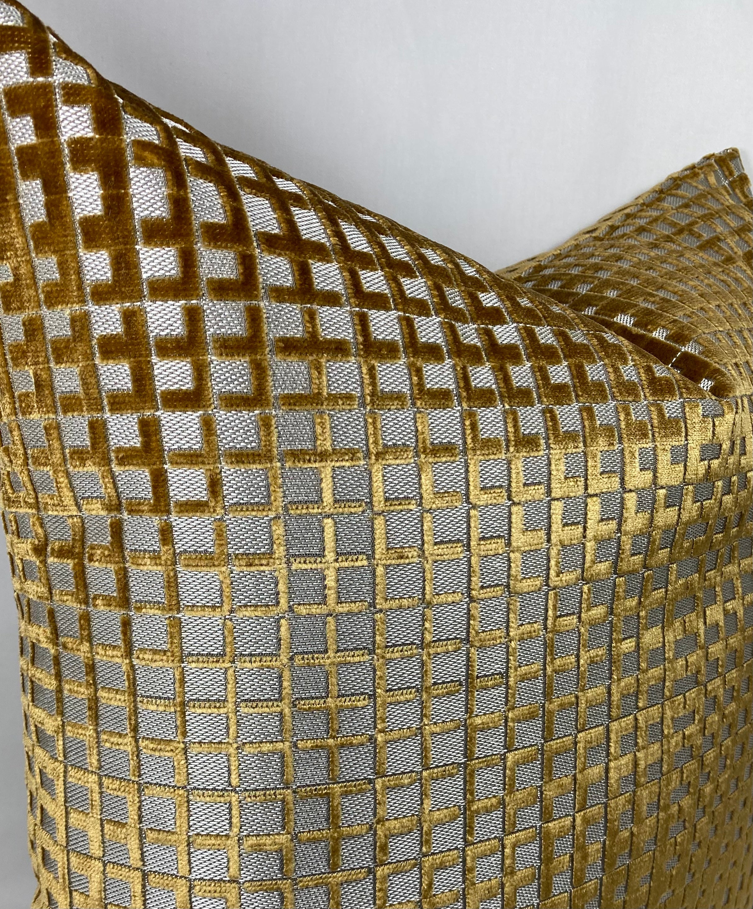 Luxury Pillow -  24" x 24" - Success Topaz