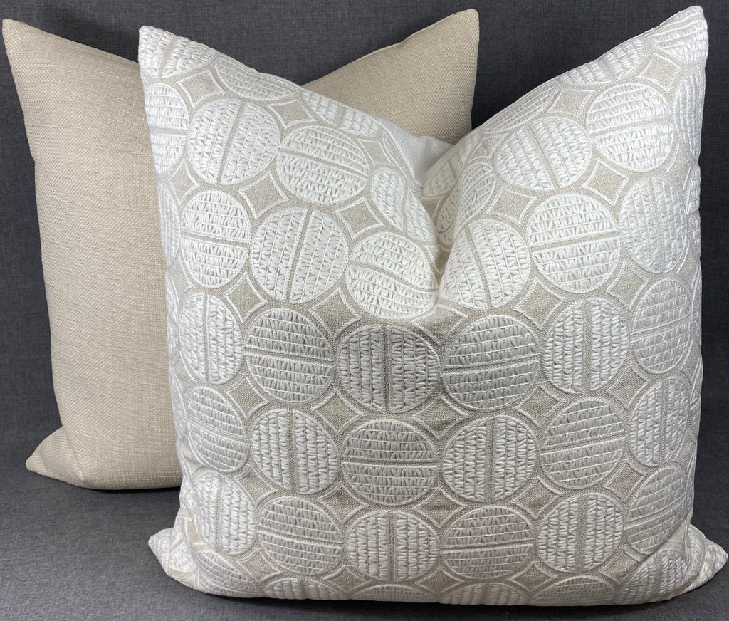 Luxury Pillow - 24" x 24" - Medallions Oyster