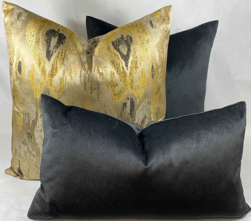 Luxury Pillow - 24" x 24" - Radiant Gold