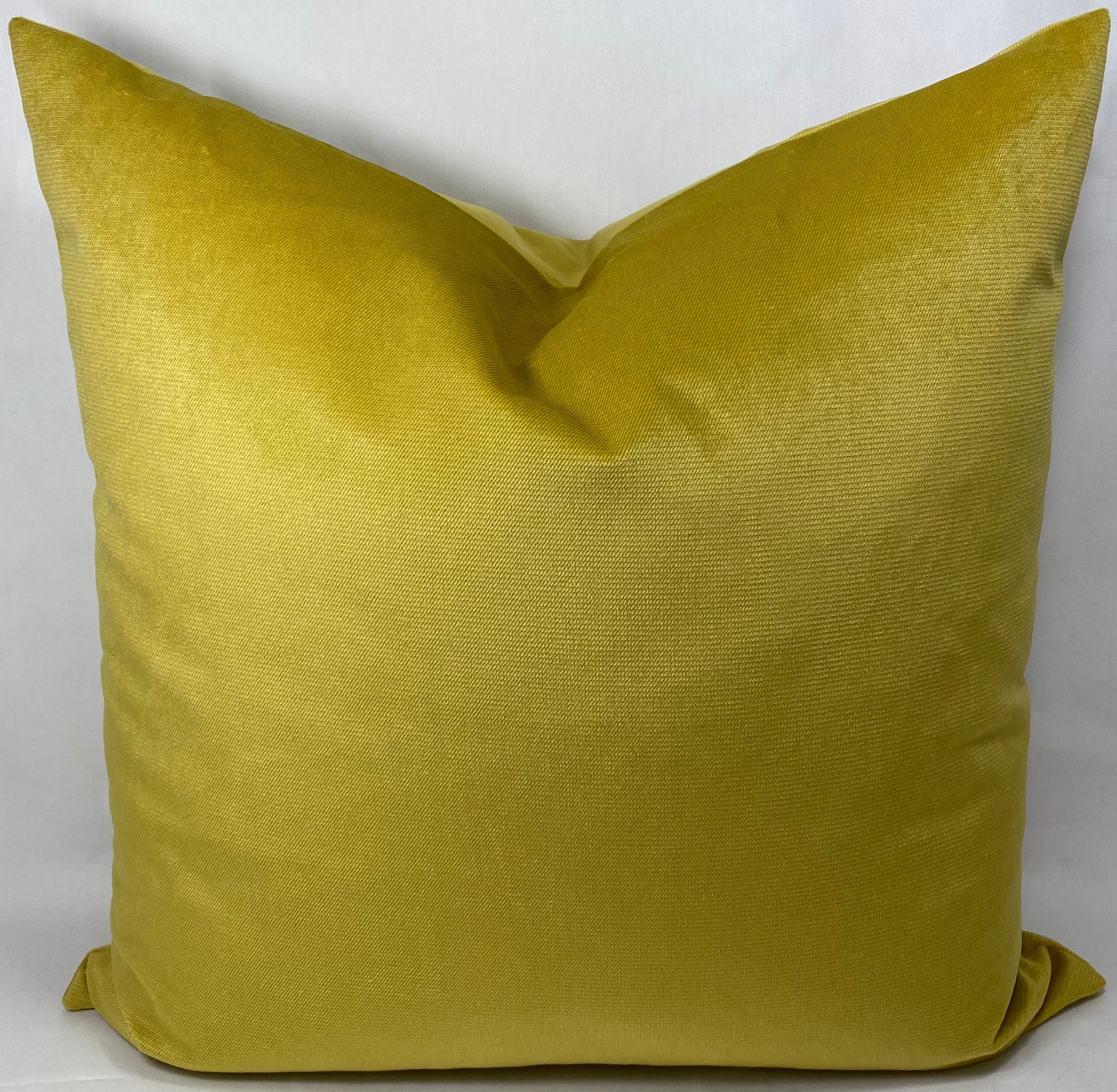 Luxury Pillow - 24” x 24” - Belvedere Curry
