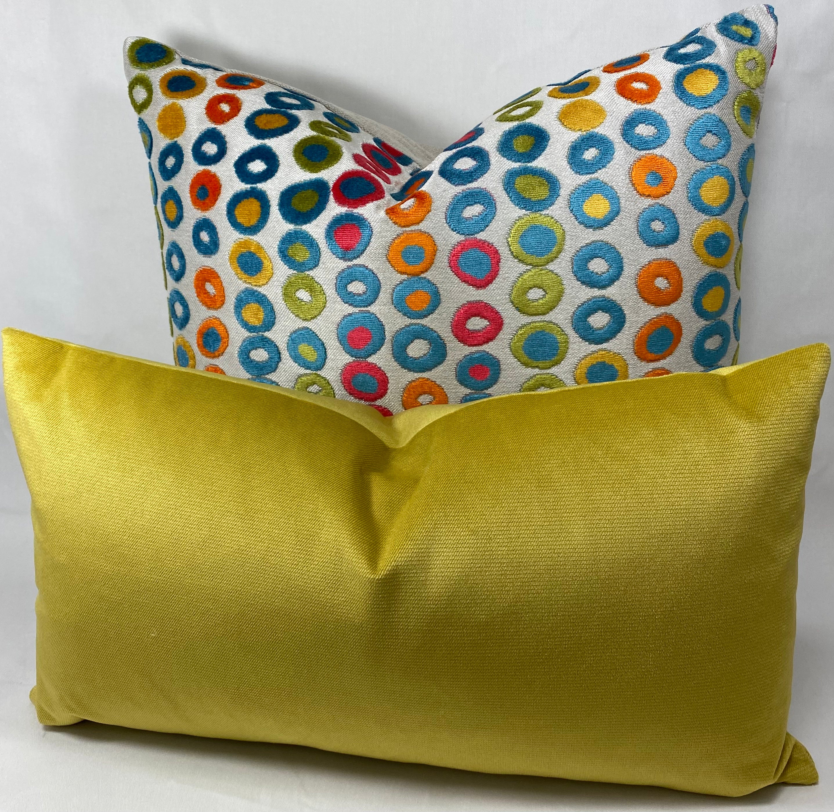 Luxury Pillow -  24" x 24" -  Simetra