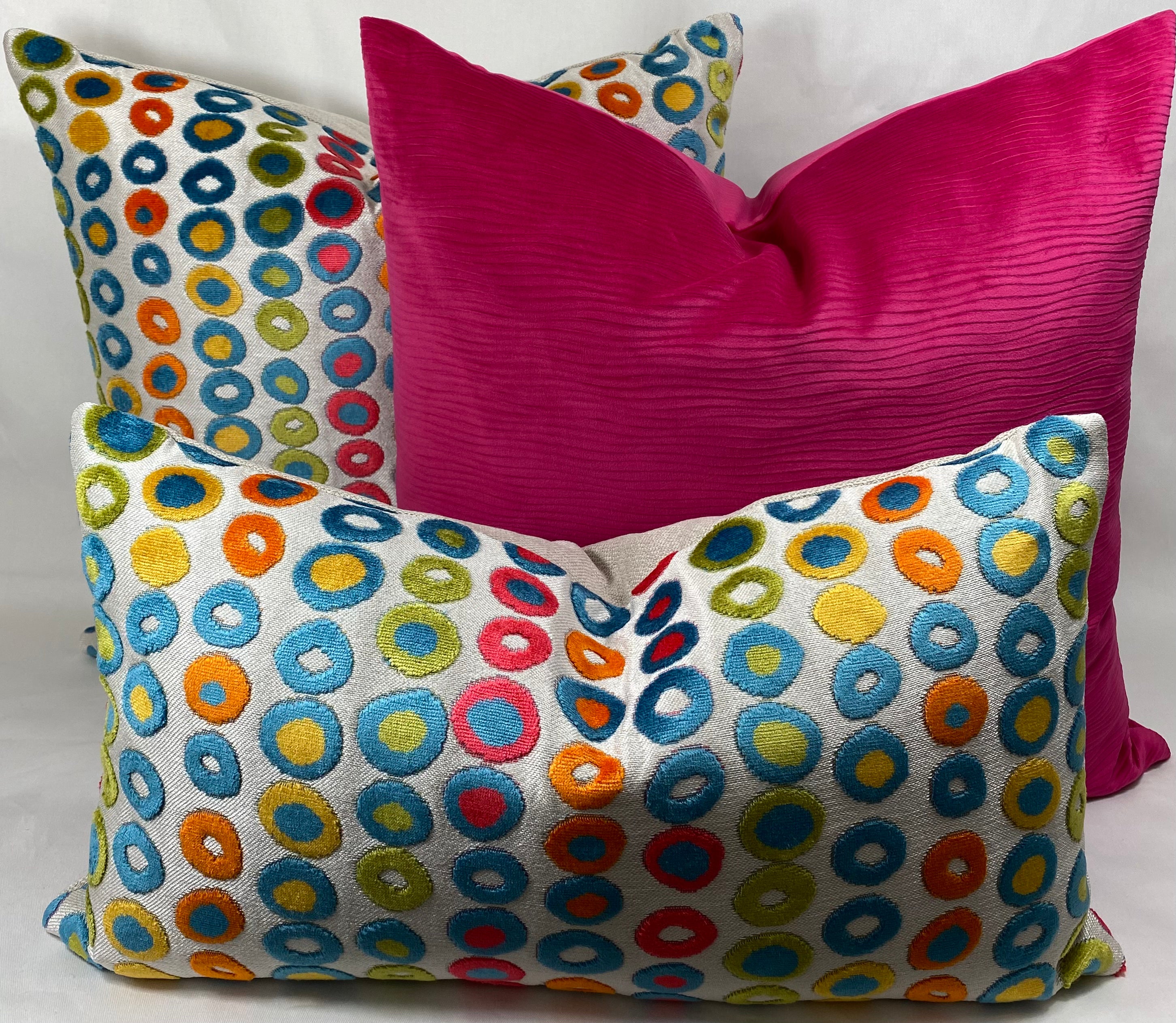 Luxury Pillow - 24” x 24” - Stream Fuchsia
