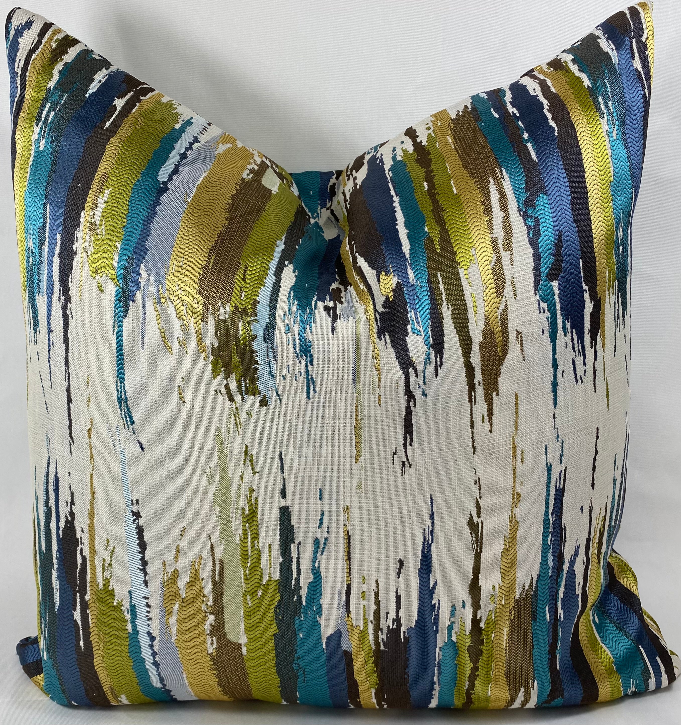 Luxury Pillow - 24" x 24" - Amore