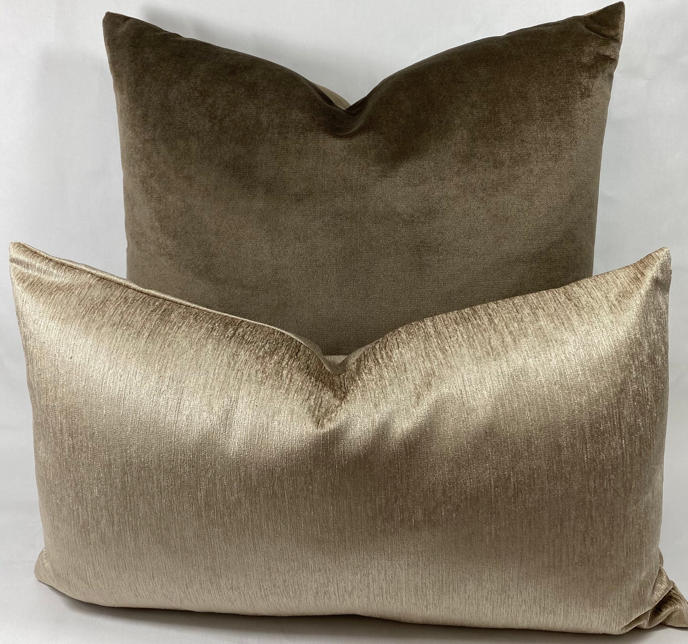 Luxury Pillow - 24” x 24”- Belvedere Otter