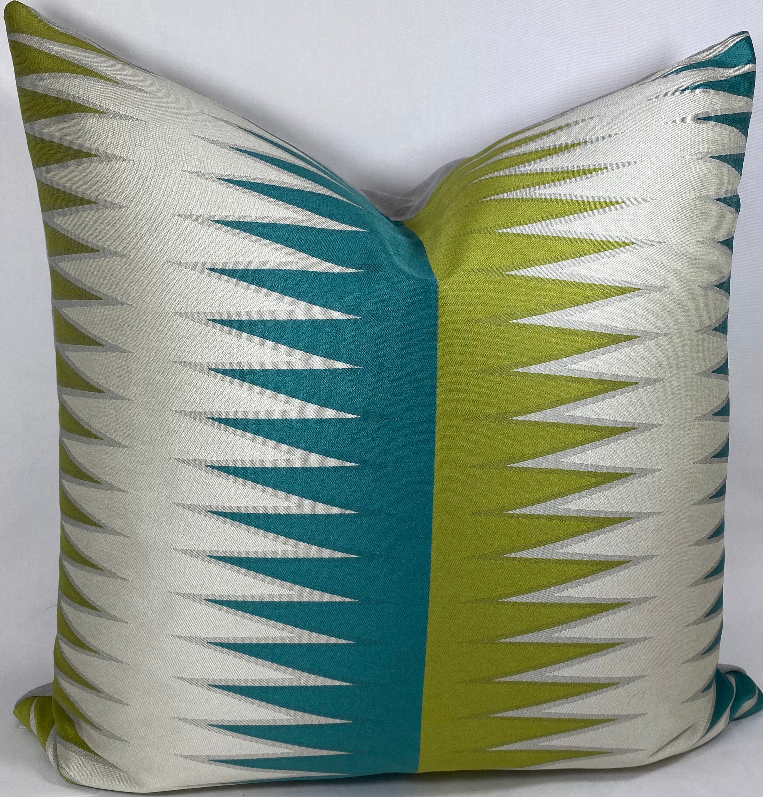 Luxury Pillow - 24" x 24" - Vamanos Carribbean