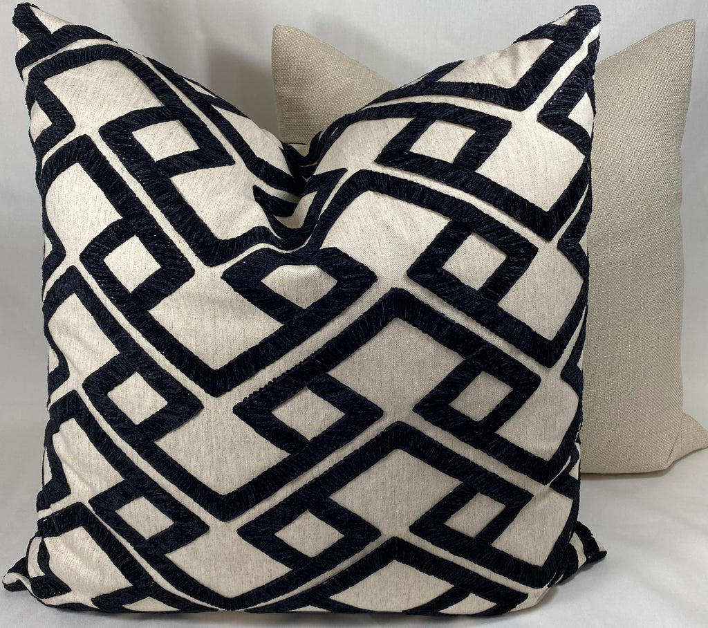 Luxury Pillow - 24" x 24"- Accolade Onyx