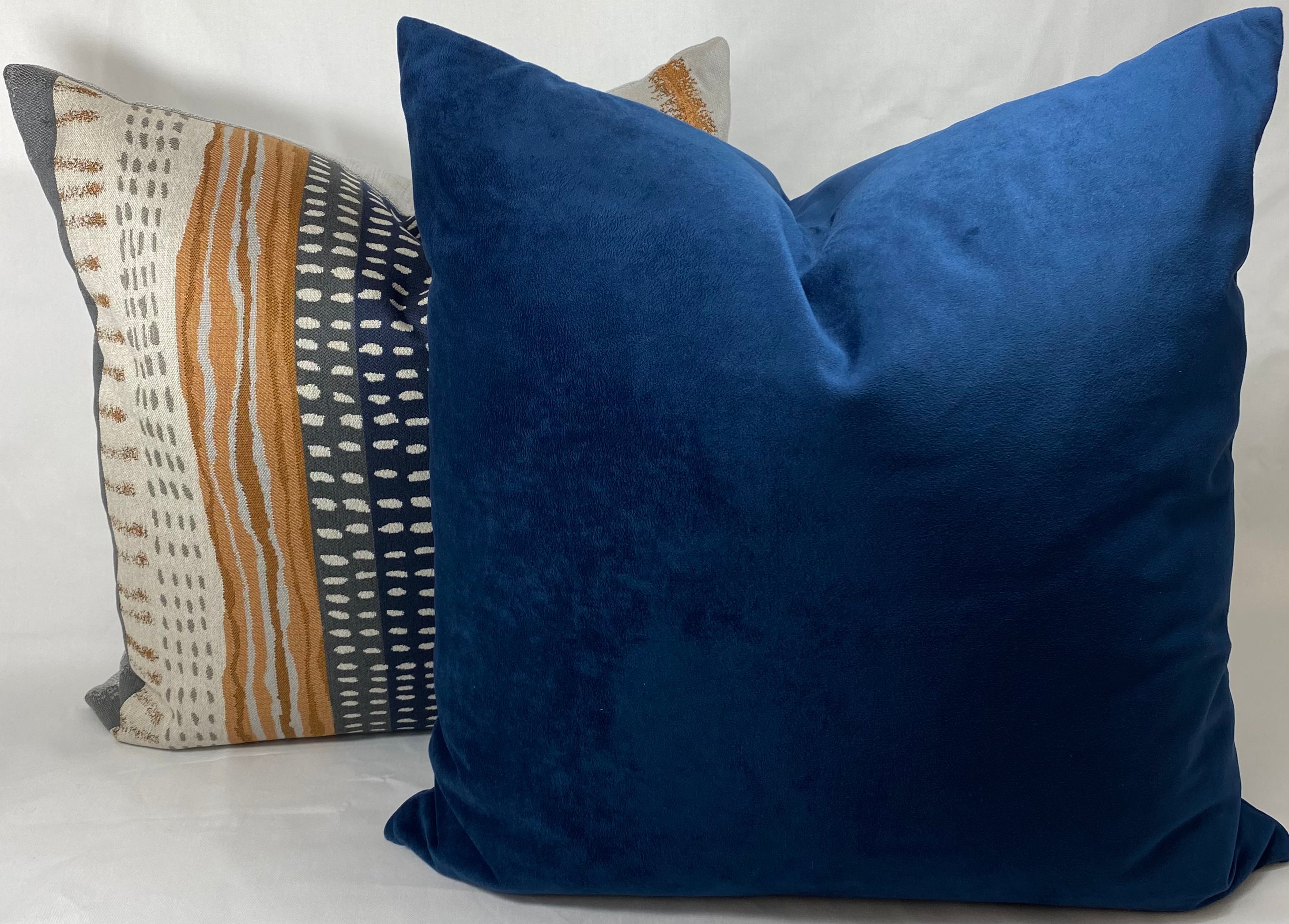 Luxury Pillow - 24" x 24" - Tracks