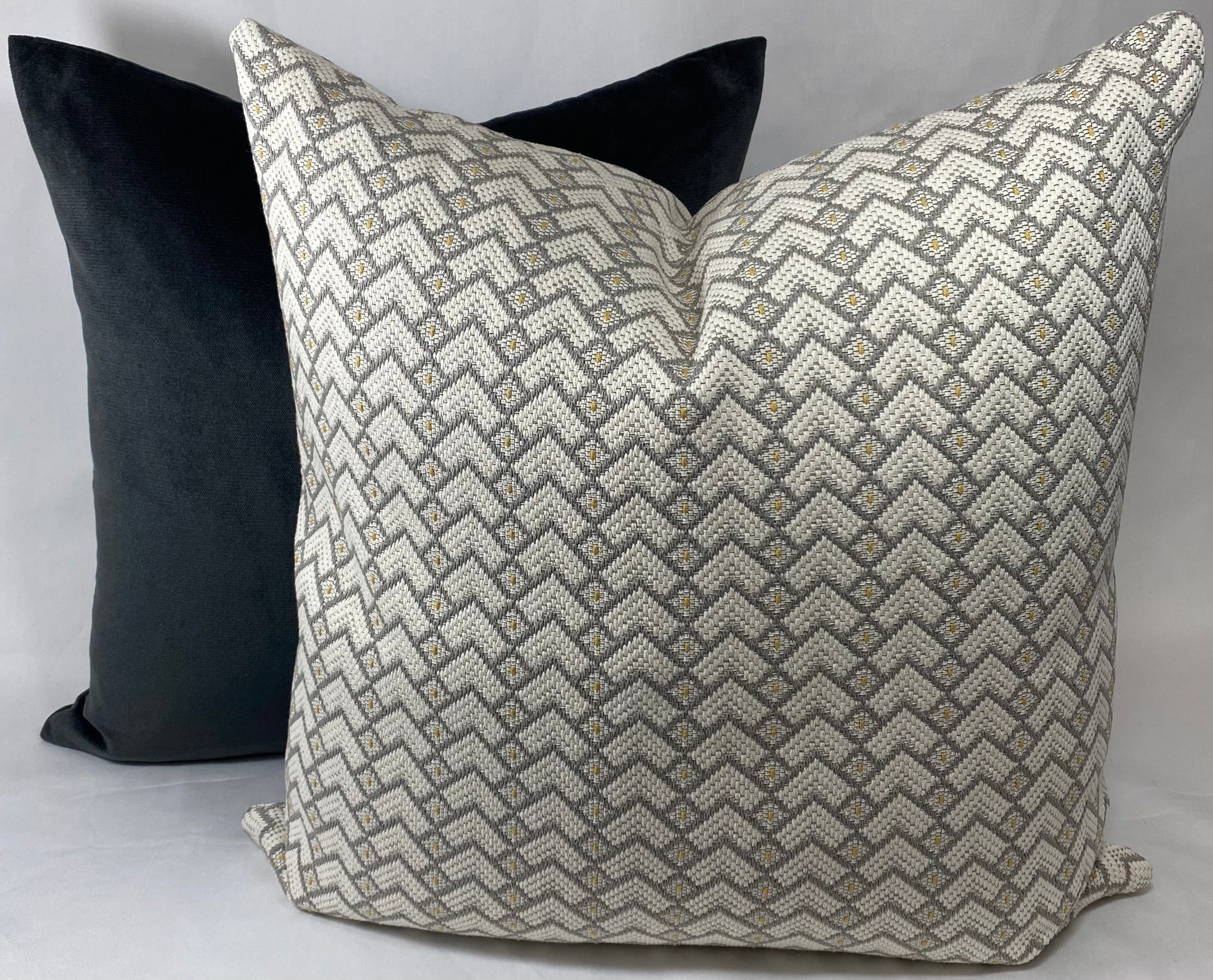 Luxury Pillow – 24" × 24" – Brookland Twine