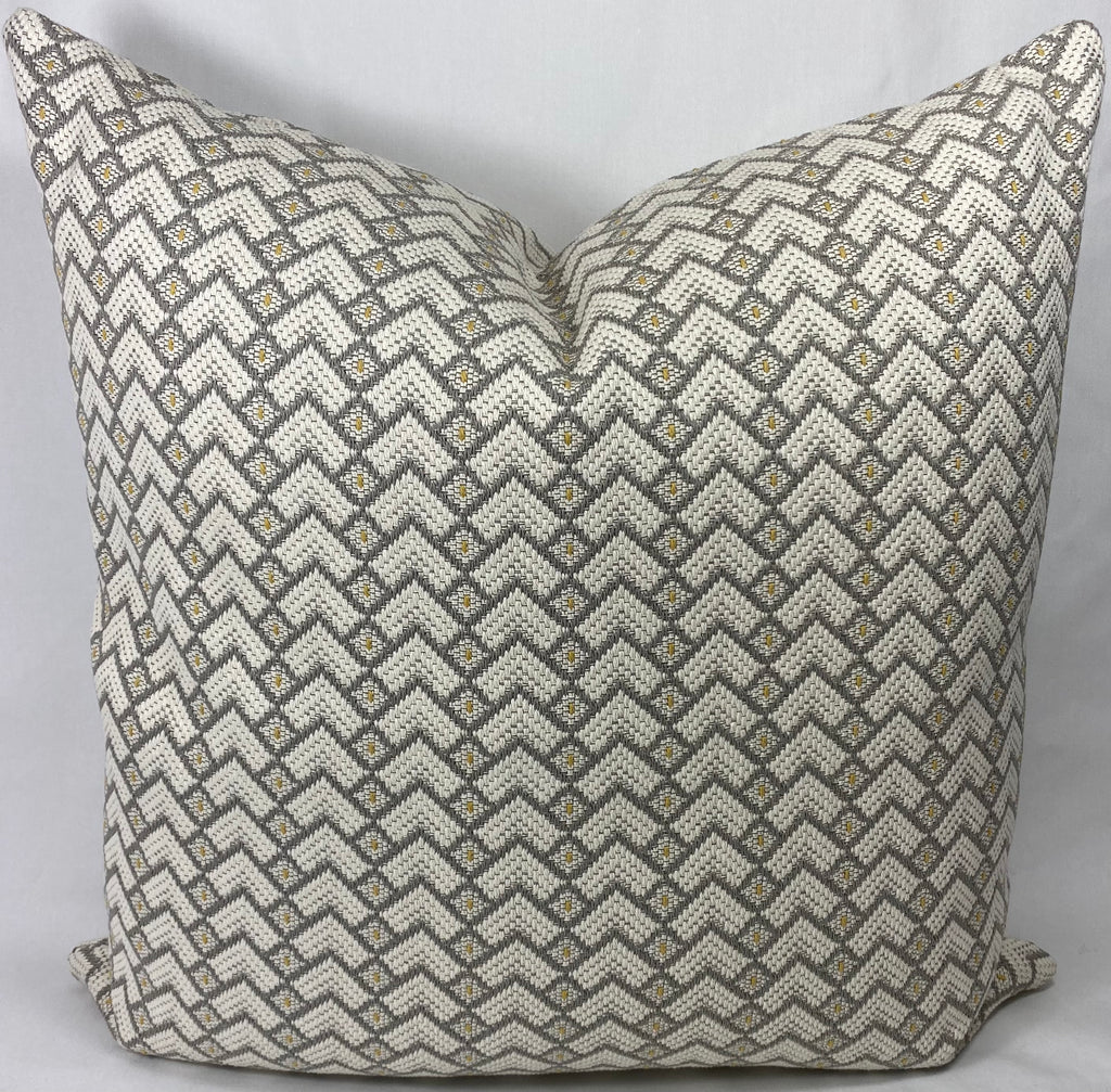 Luxury Pillow – 24" × 24" – Brookland Twine