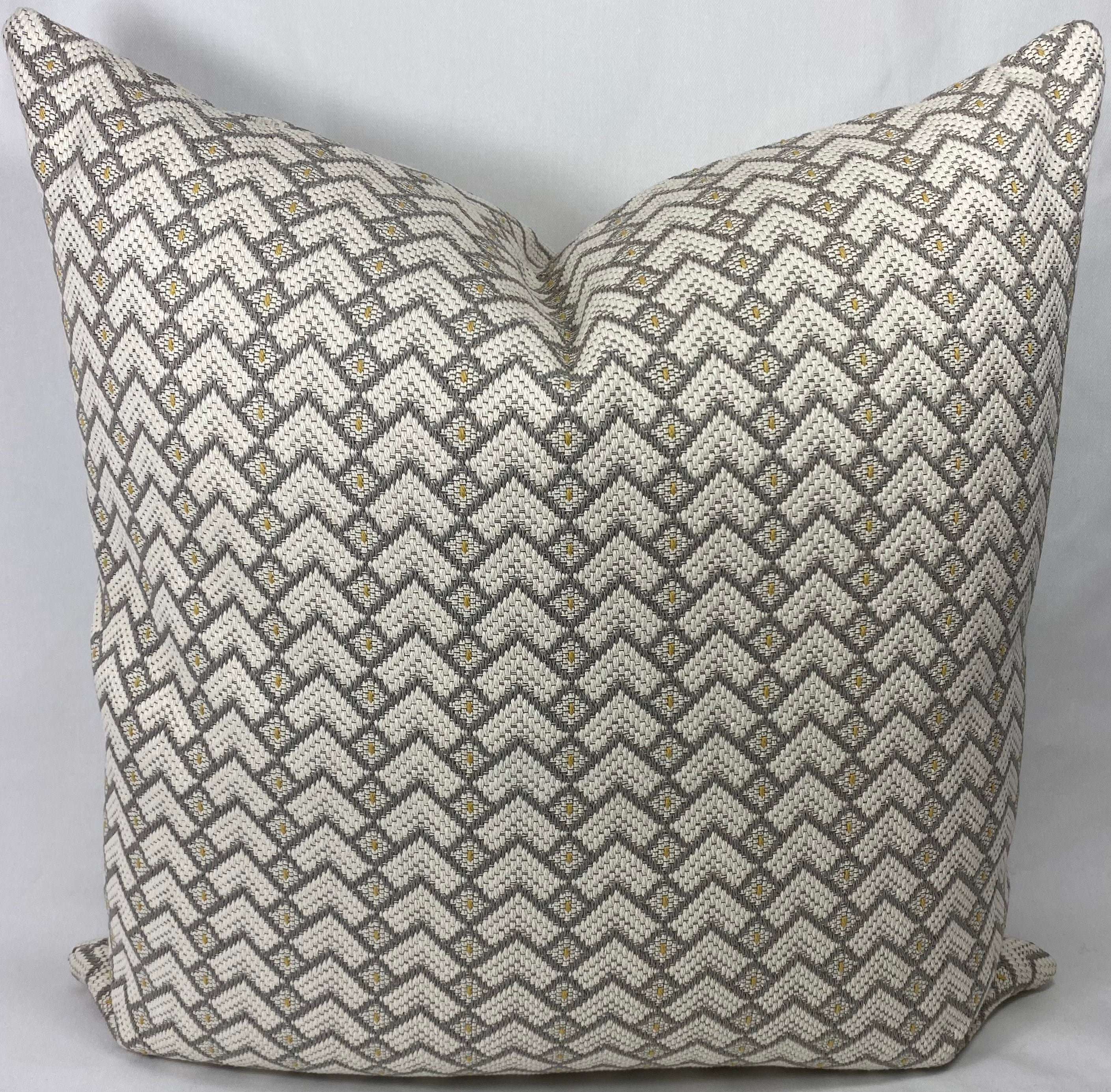 Luxury Pillow – 24" × 24" – Brookland Twine