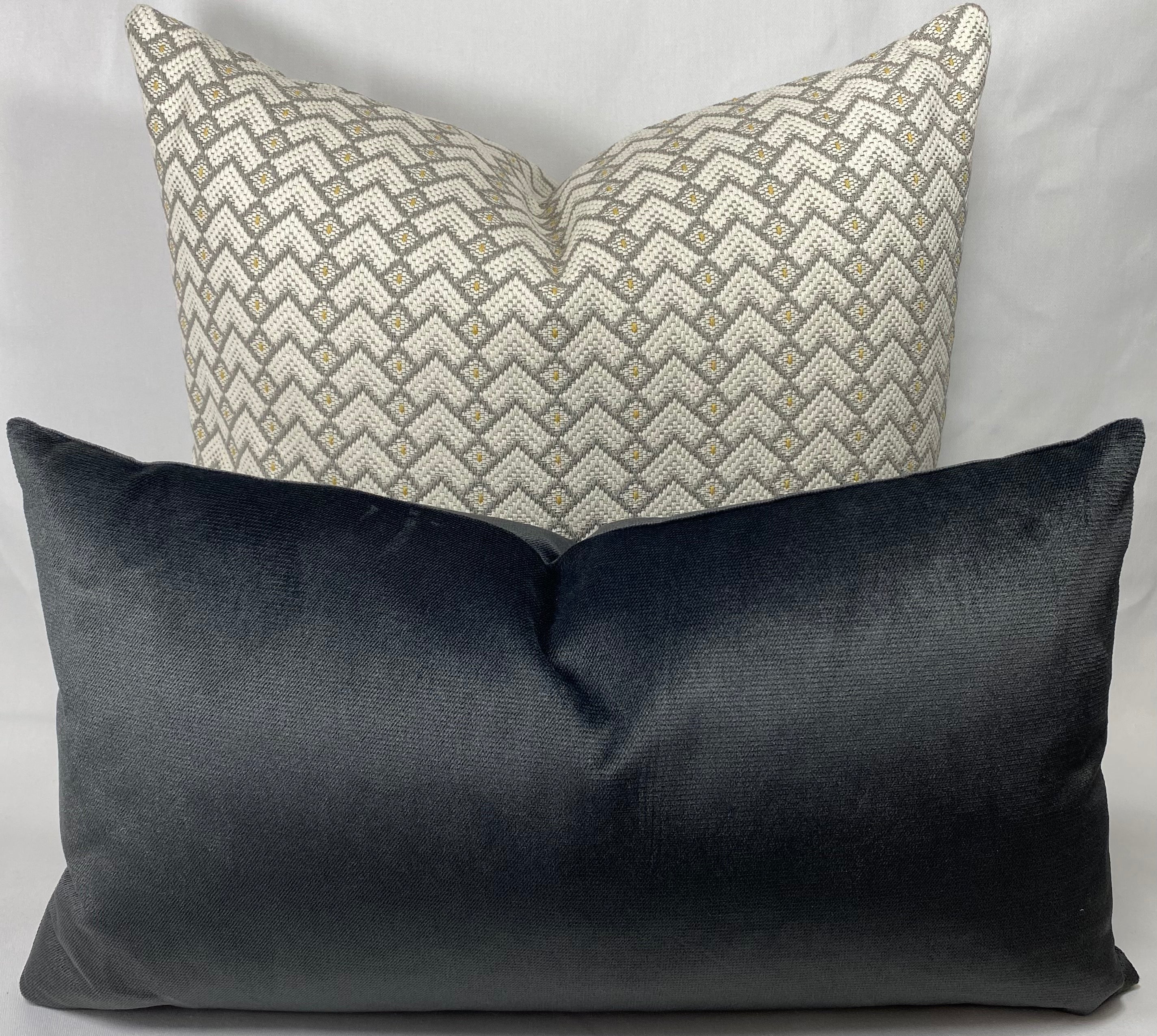 Luxury Pillow – 24" × 24" – Brookland Twine