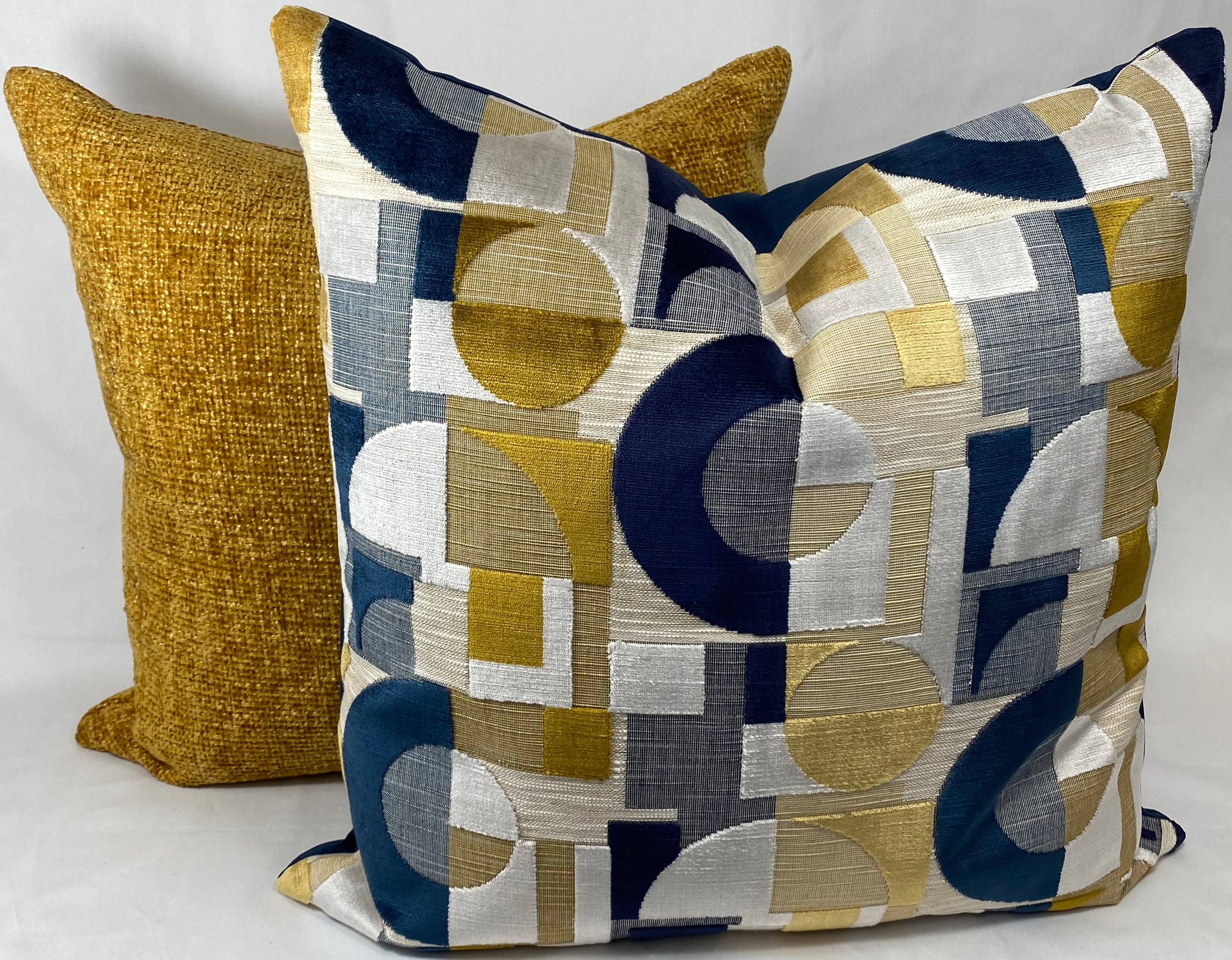 Luxury Pillow – 24" × 24" – Norse Gold