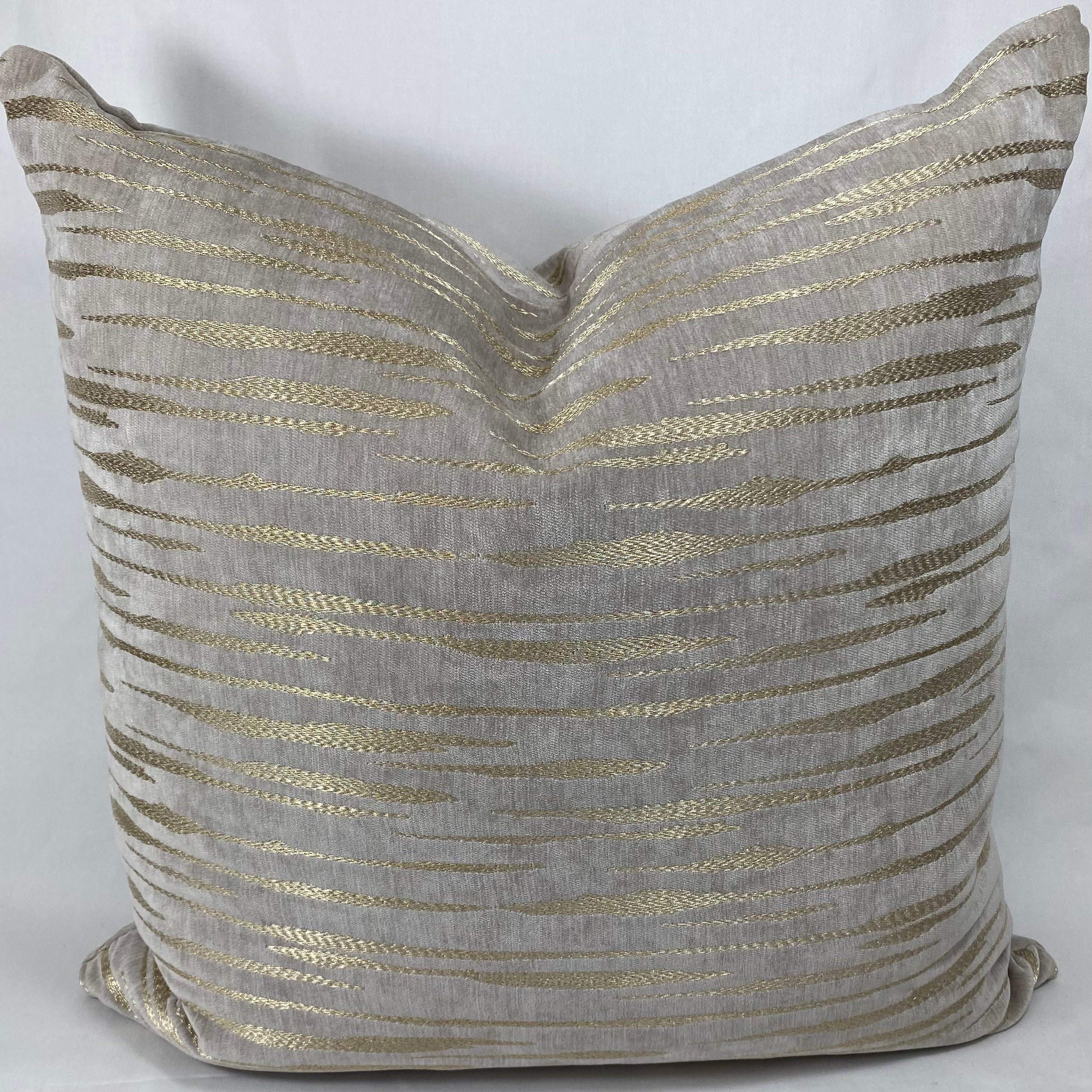 Luxury Pillow – 24" × 24" – Davos Fog
