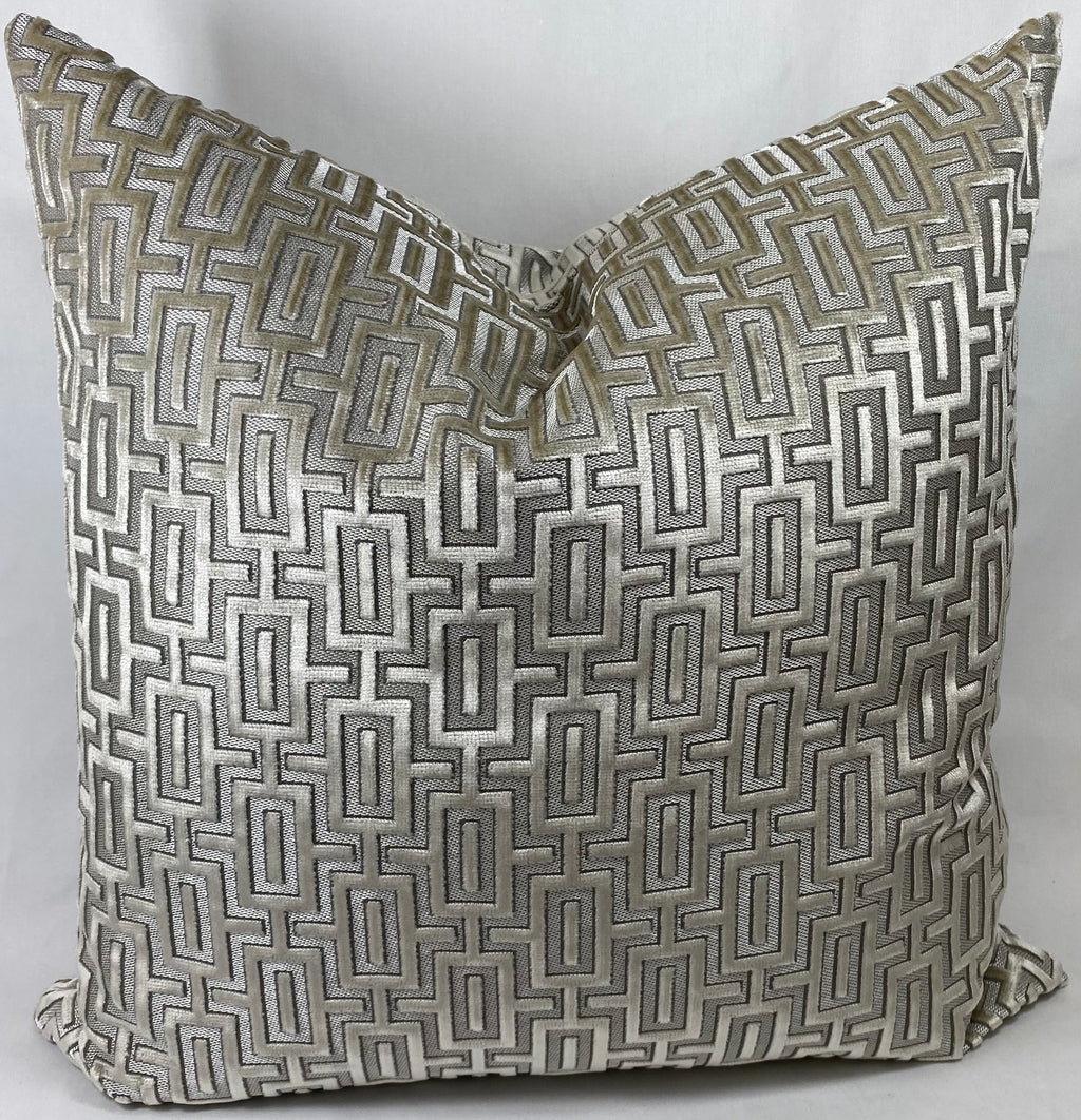 Luxury Pillow – 24" × 24" – Bergman Pearl