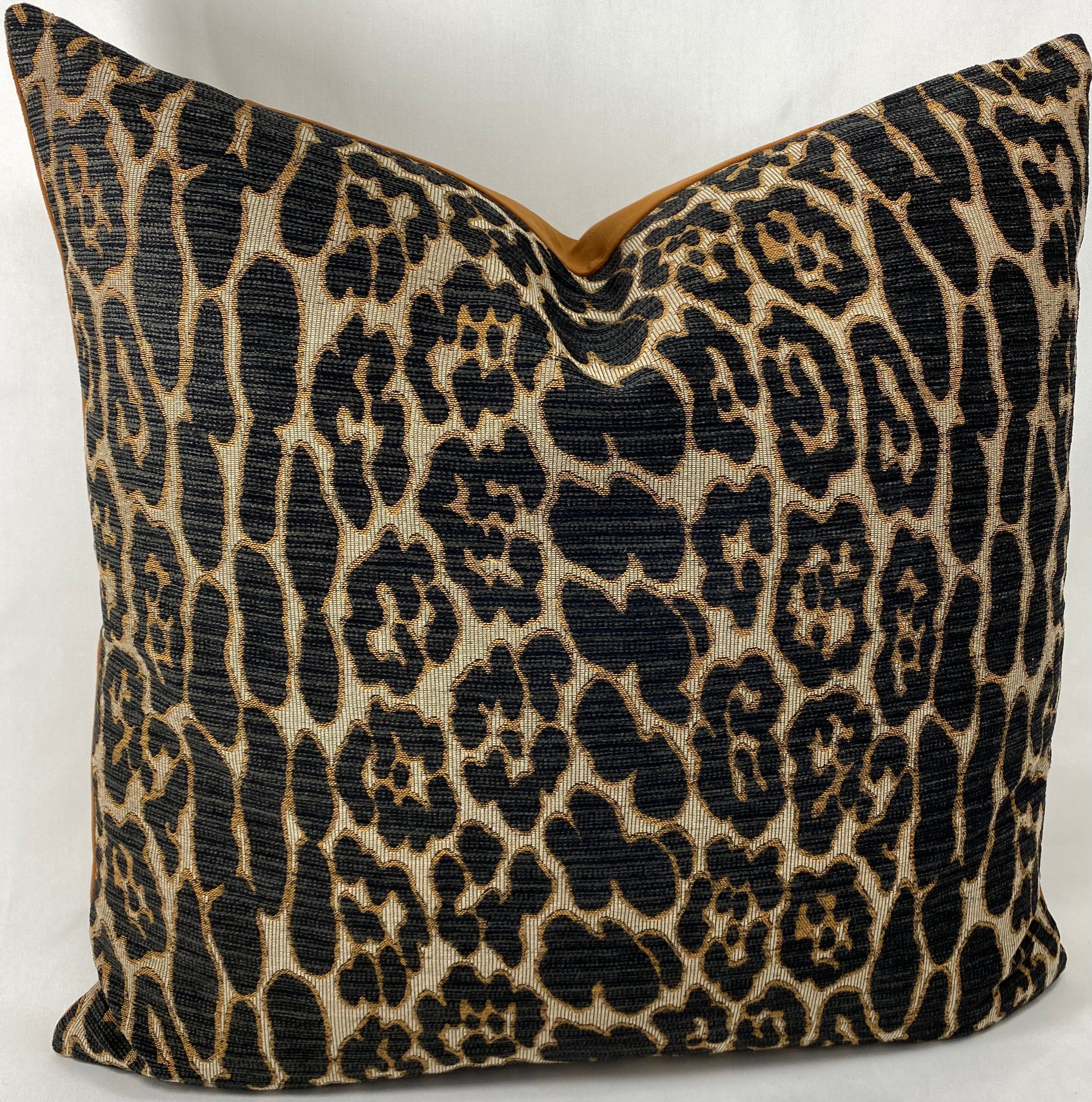 Luxury Pillow – 24" × 24" – Ellina Espresso