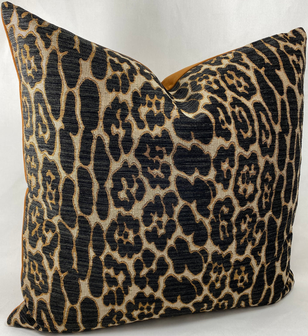 Luxury Pillow – 24" × 24" – Ellina Espresso