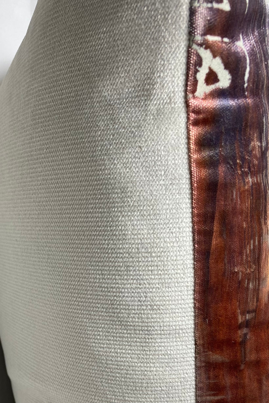 Luxury Pillow – 24" × 24" – Havana