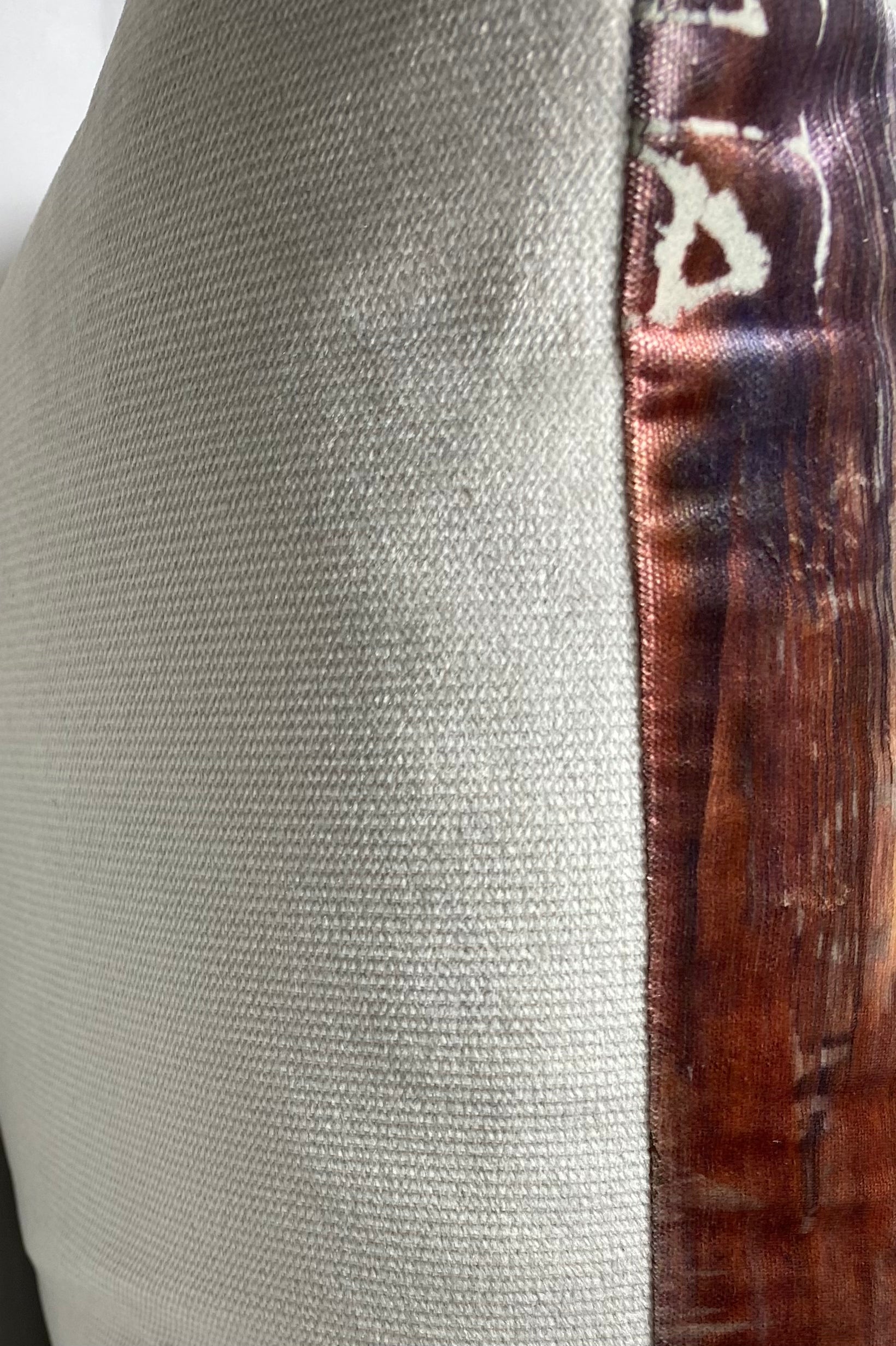 Luxury Pillow – 24" × 24" – Havana