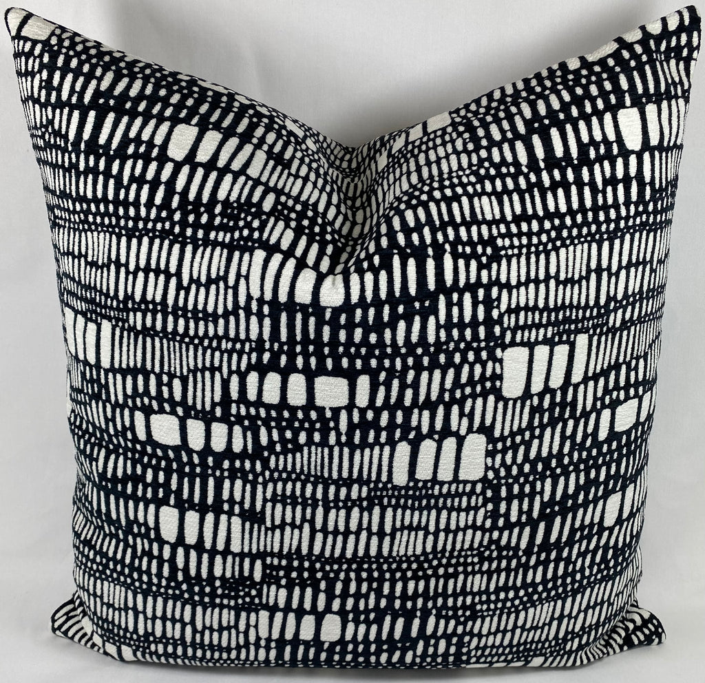 Luxury Pillow - 24" x 24" - Tesota Domino