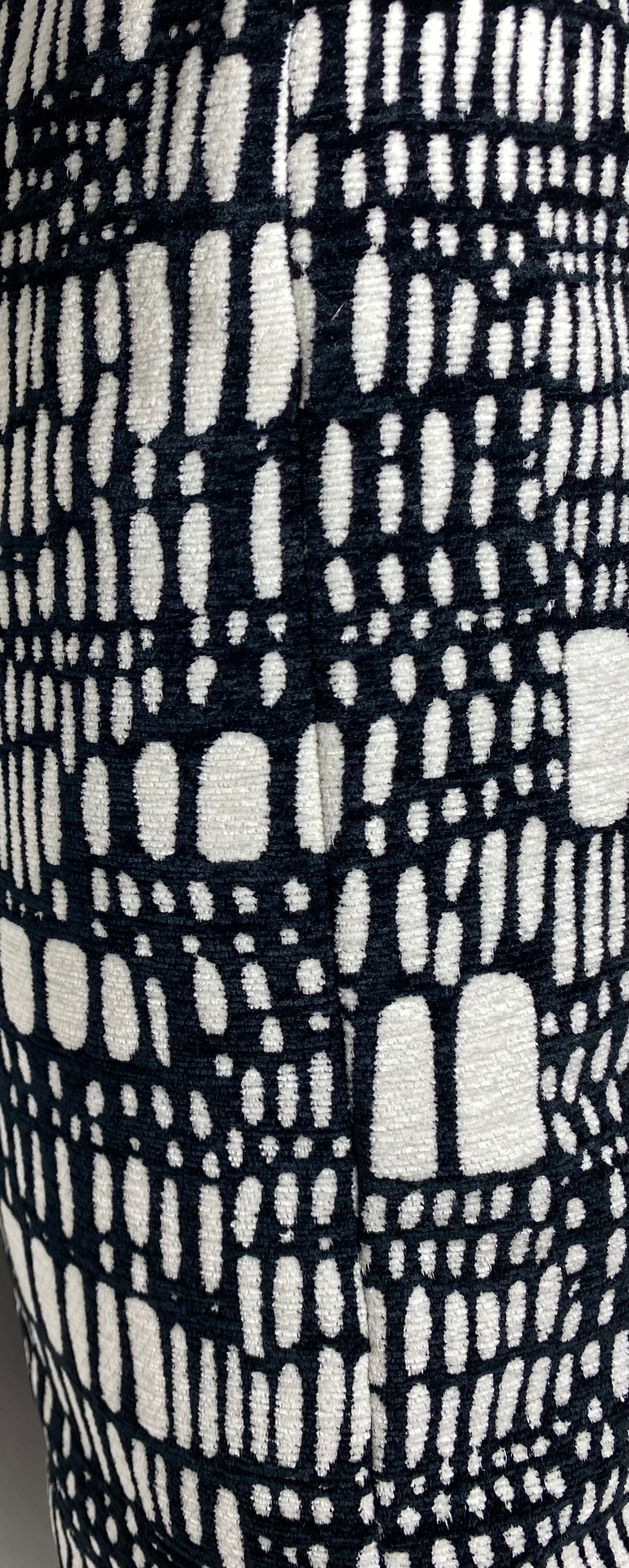 Luxury Pillow - 24" x 24" - Tesota Domino