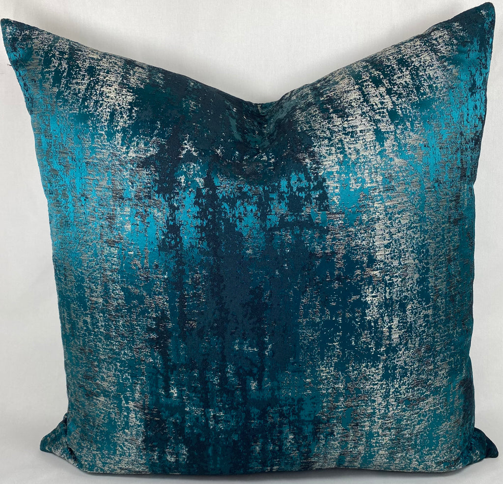 Luxury Pillow – 24" × 24" – Aurora Peacock