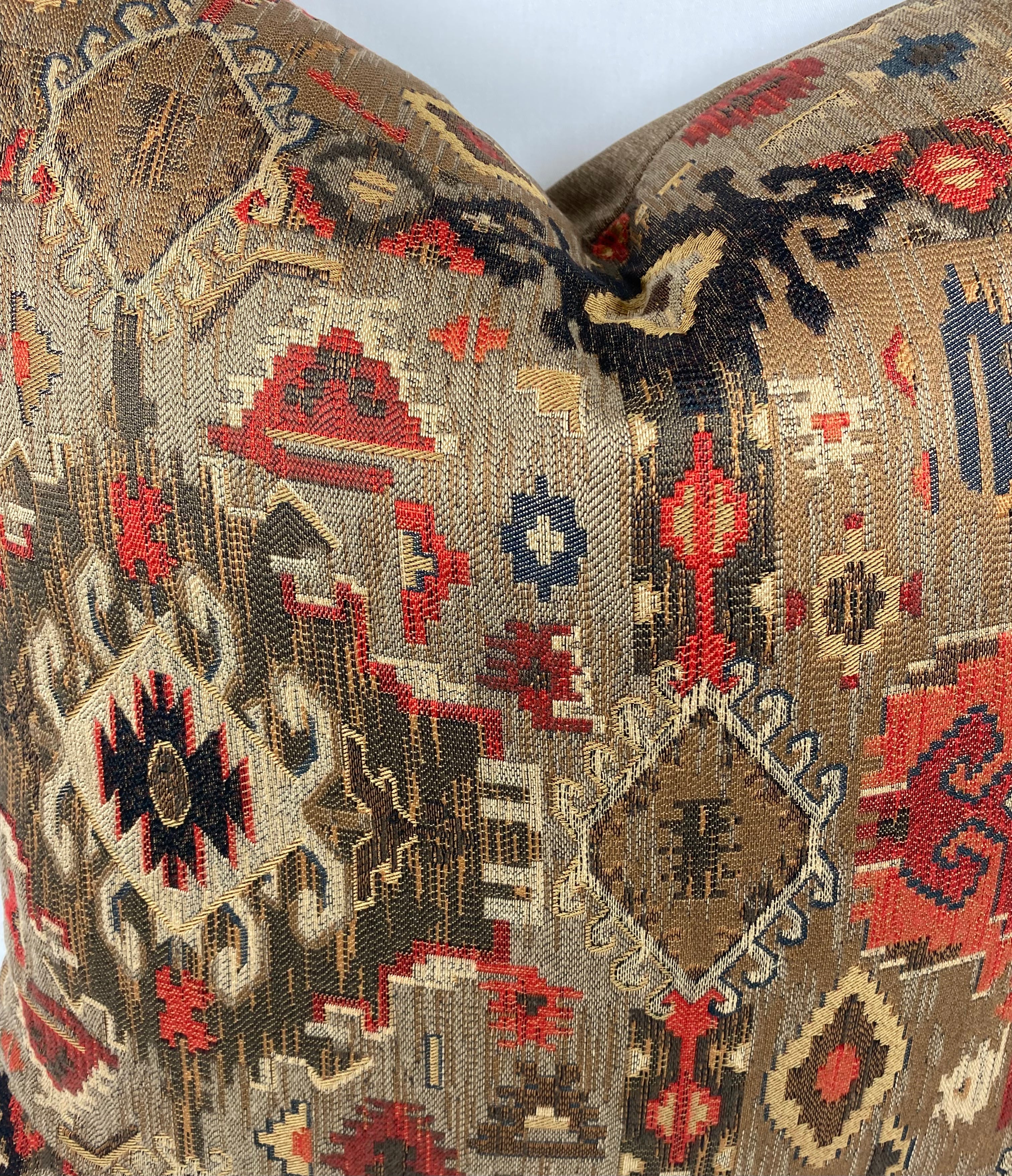 Luxury Pillow - 24" x 24"- Zepher