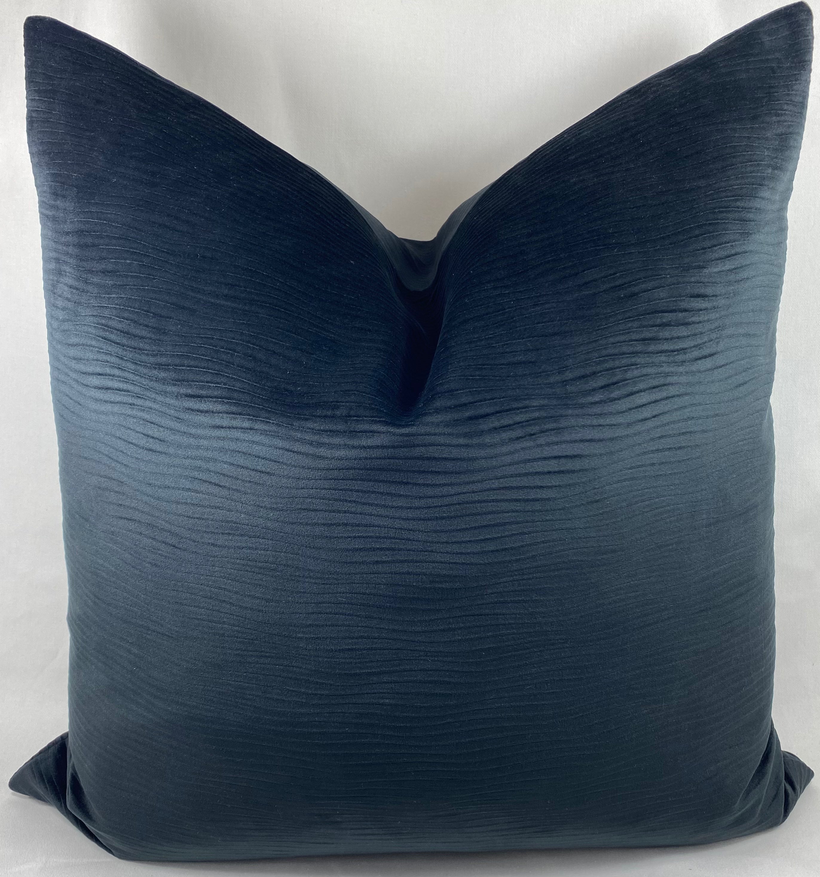 Luxury Pillow - 24” x 24” - Stream Black