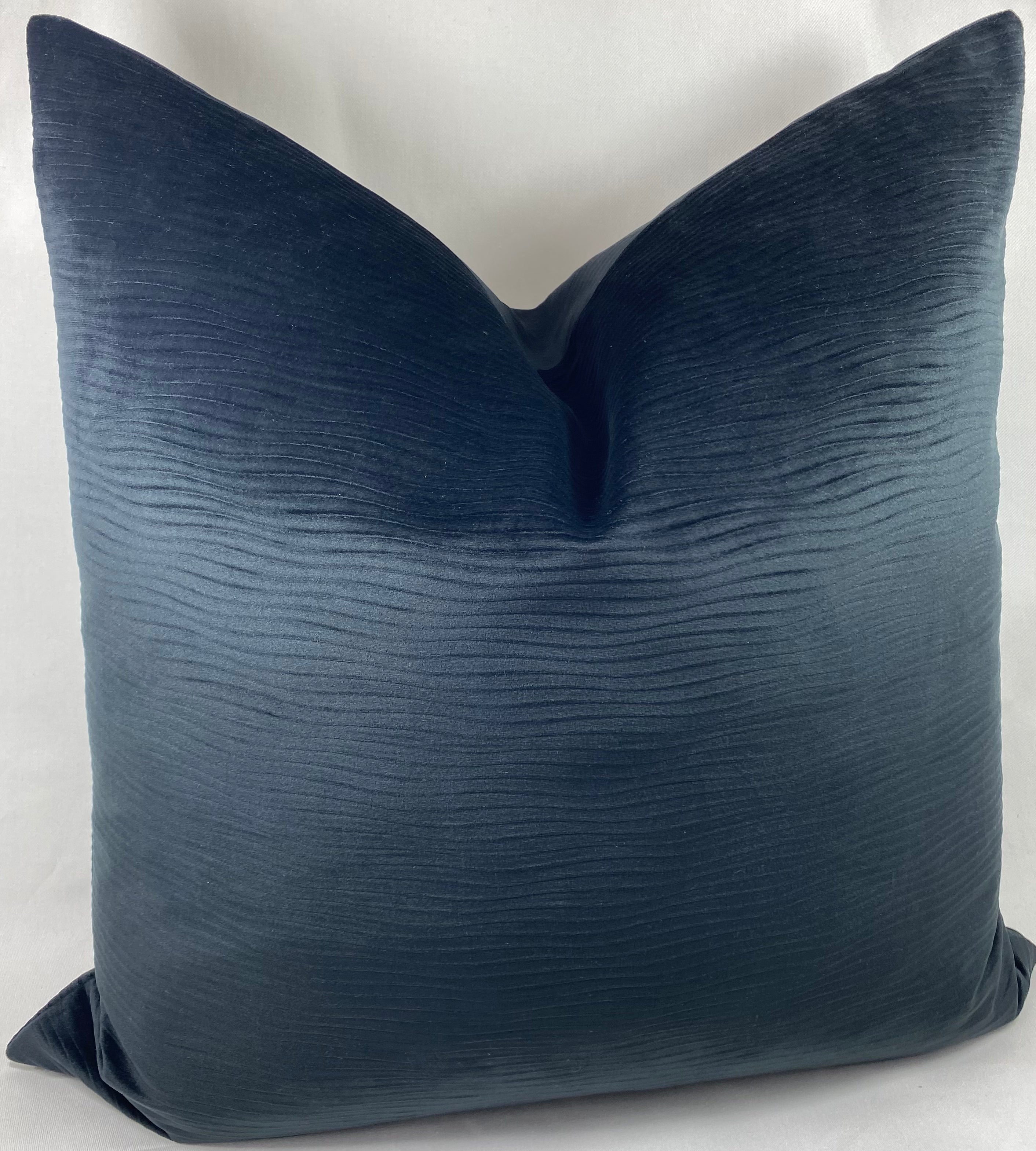 Luxury Pillow - 24” x 24” - Stream Black