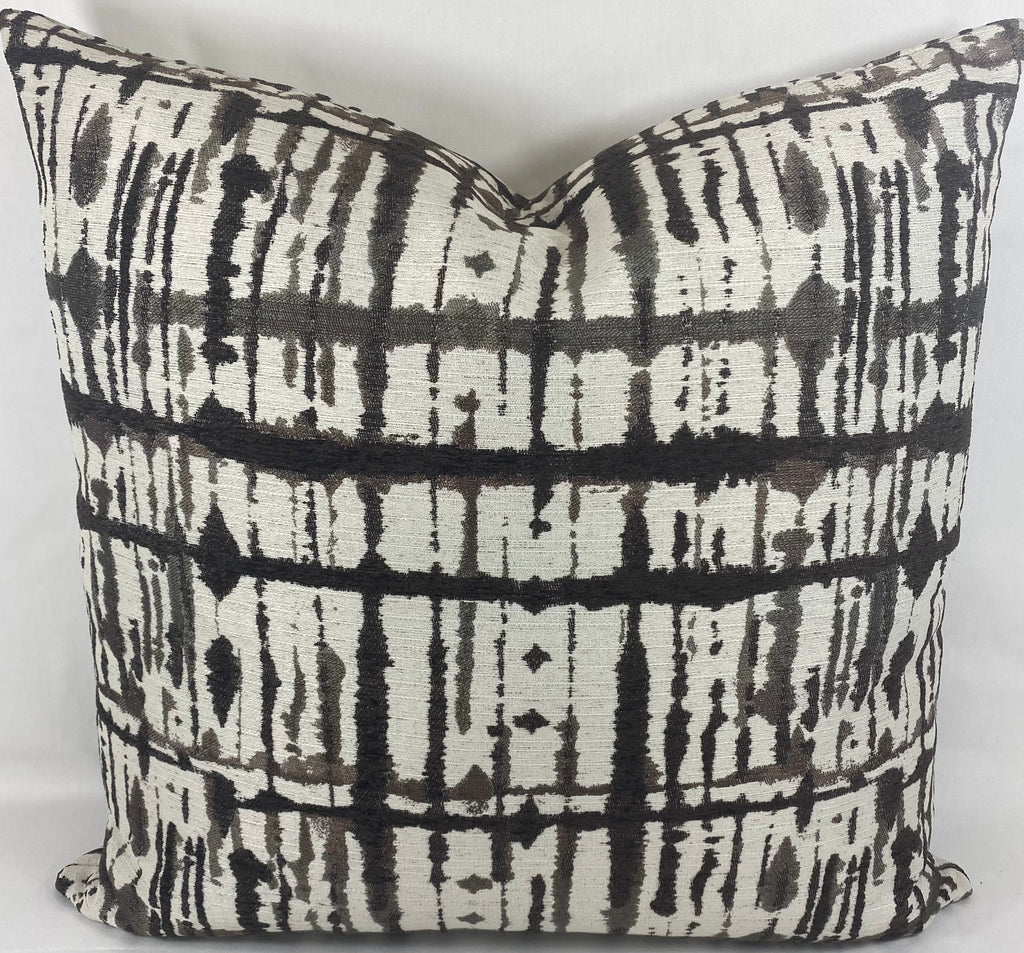 Luxury Pillow - 24" x 24" - Maddox Latte