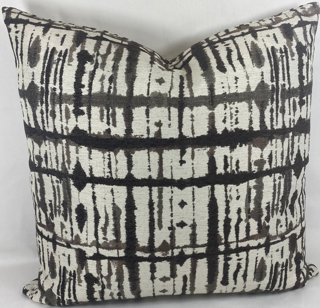 Luxury Pillow - 24" x 24" - Maddox Latte