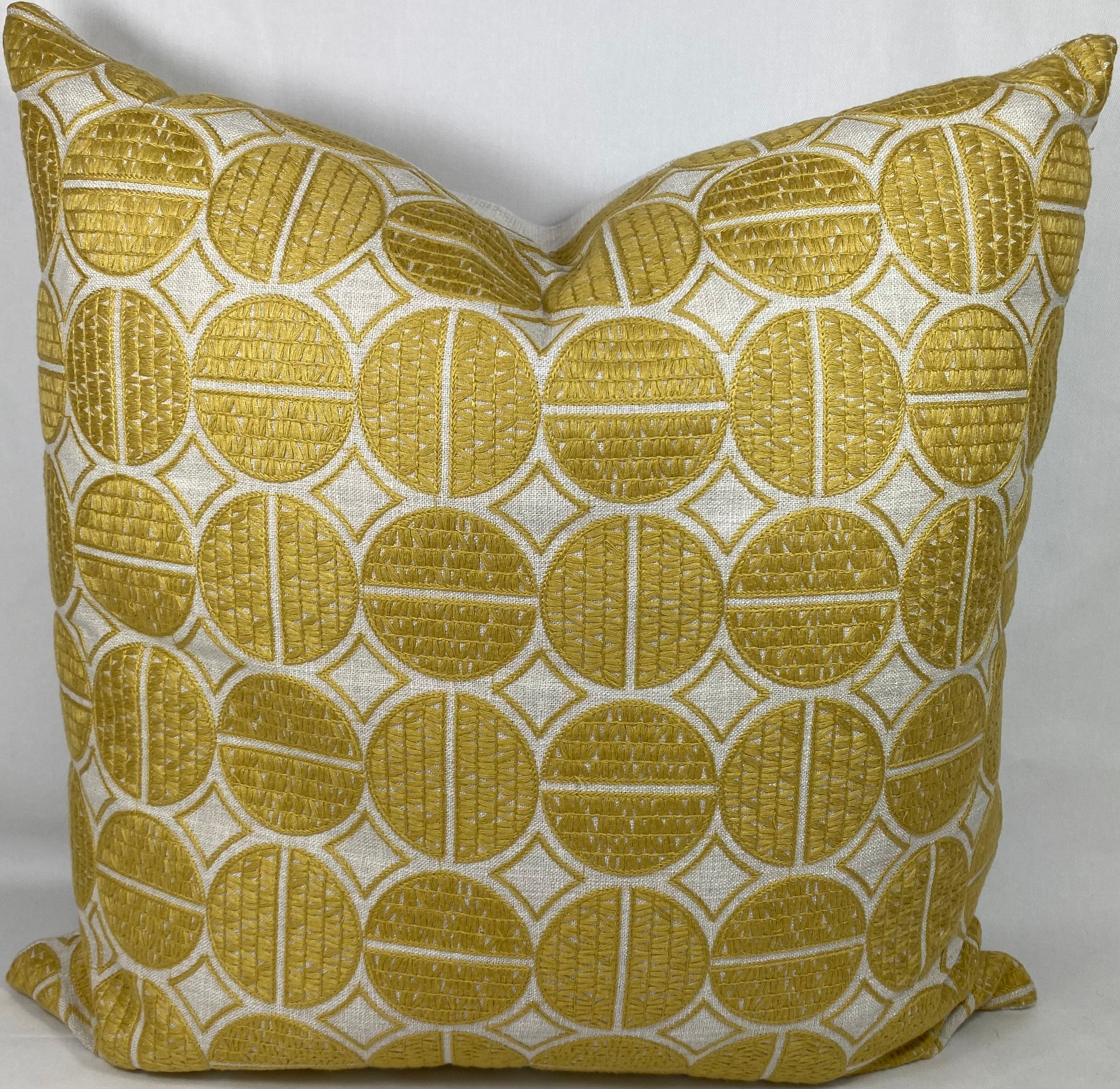 Luxury Pillow – 24" × 24" – Medallions Mustard