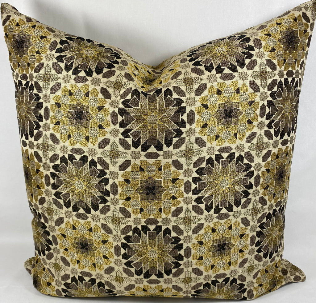 Luxury Pillow – 24" × 24" – Golden Snowflake