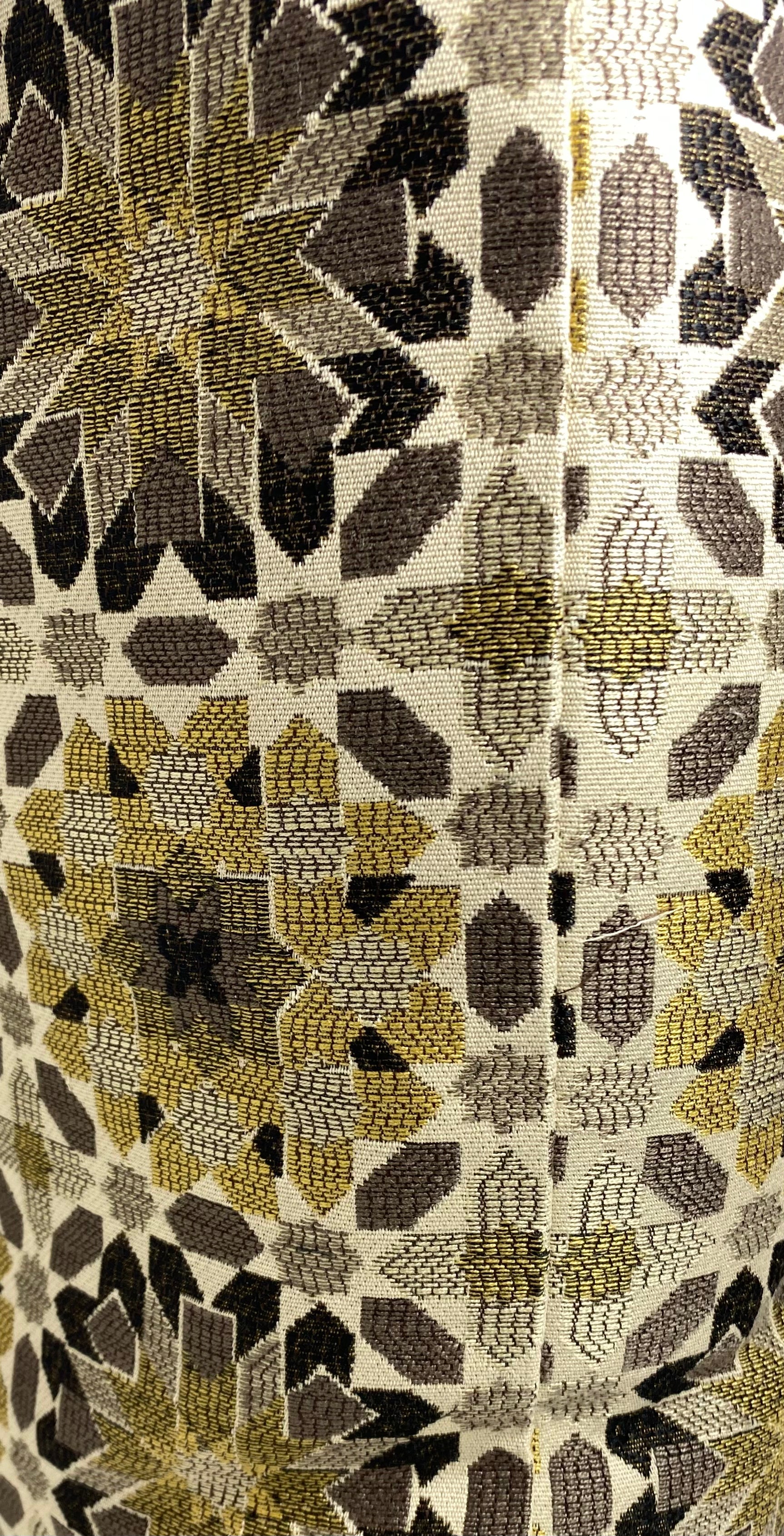 Luxury Pillow – 24" × 24" – Golden Snowflake