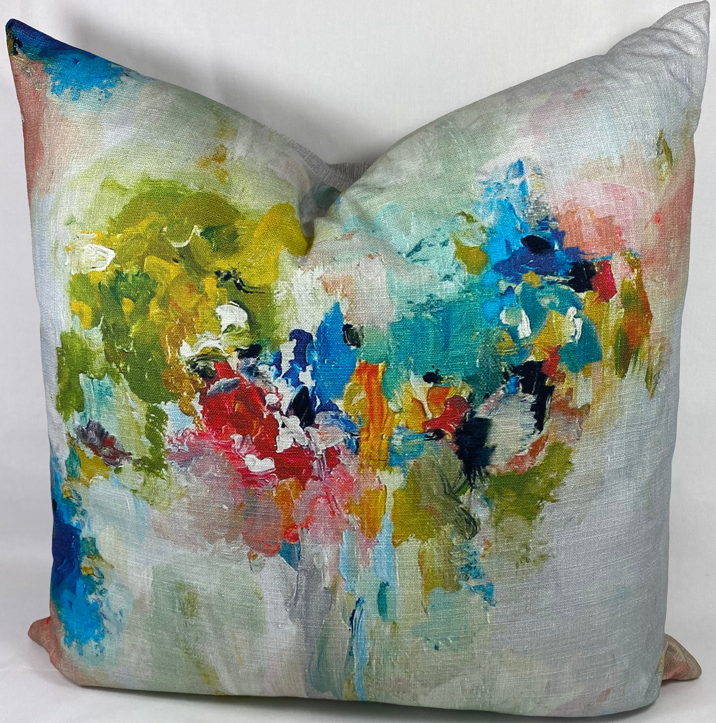 Luxury Pillow – 24" × 24" – Giverny