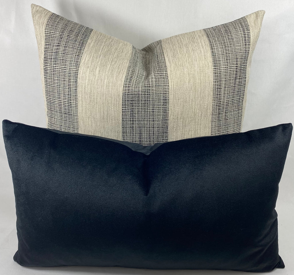 Luxury Pillow – 24" × 24" – Passage Onyx