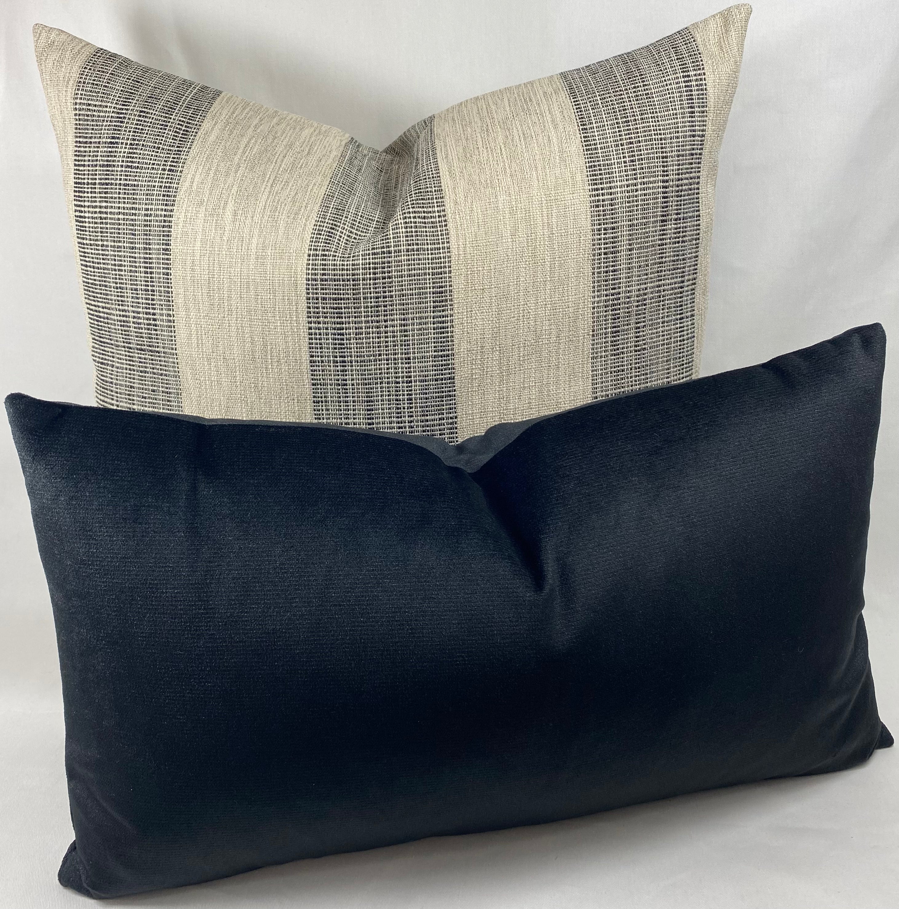 Luxury Pillow – 24" × 24" – Passage Onyx