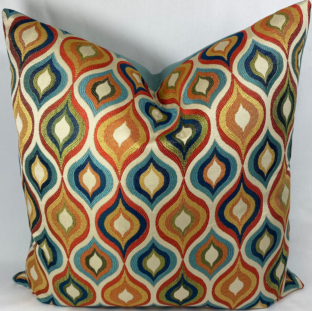 Luxury Pillow – 24" × 24" – Flicker