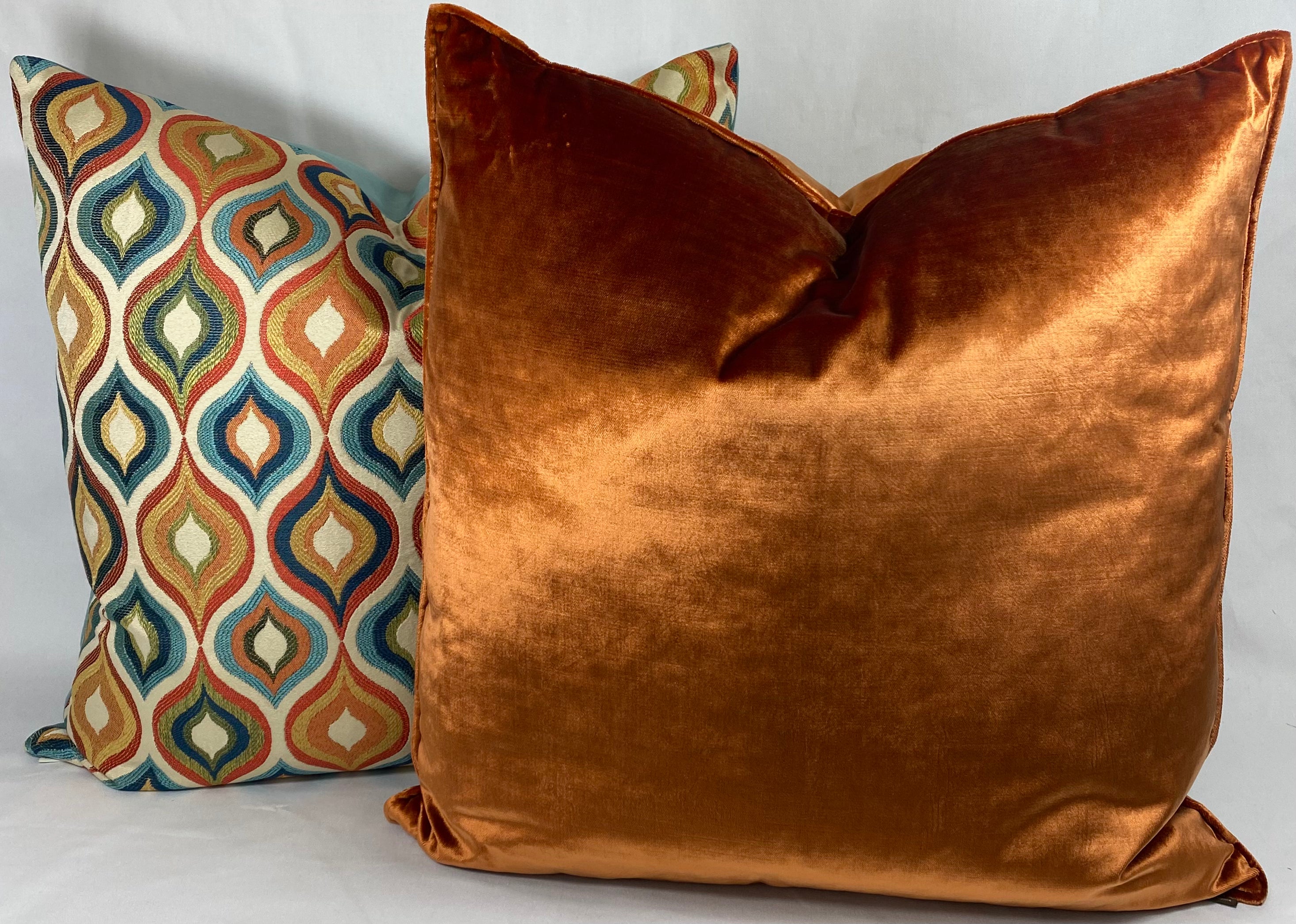 Luxury Pillow – 24" × 24" – Flicker