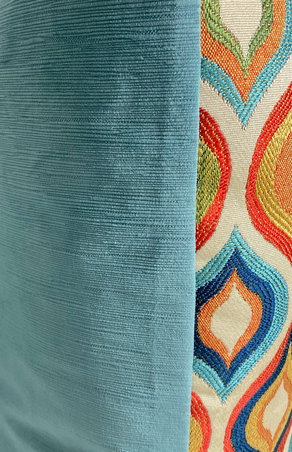 Luxury Pillow – 24" × 24" – Flicker