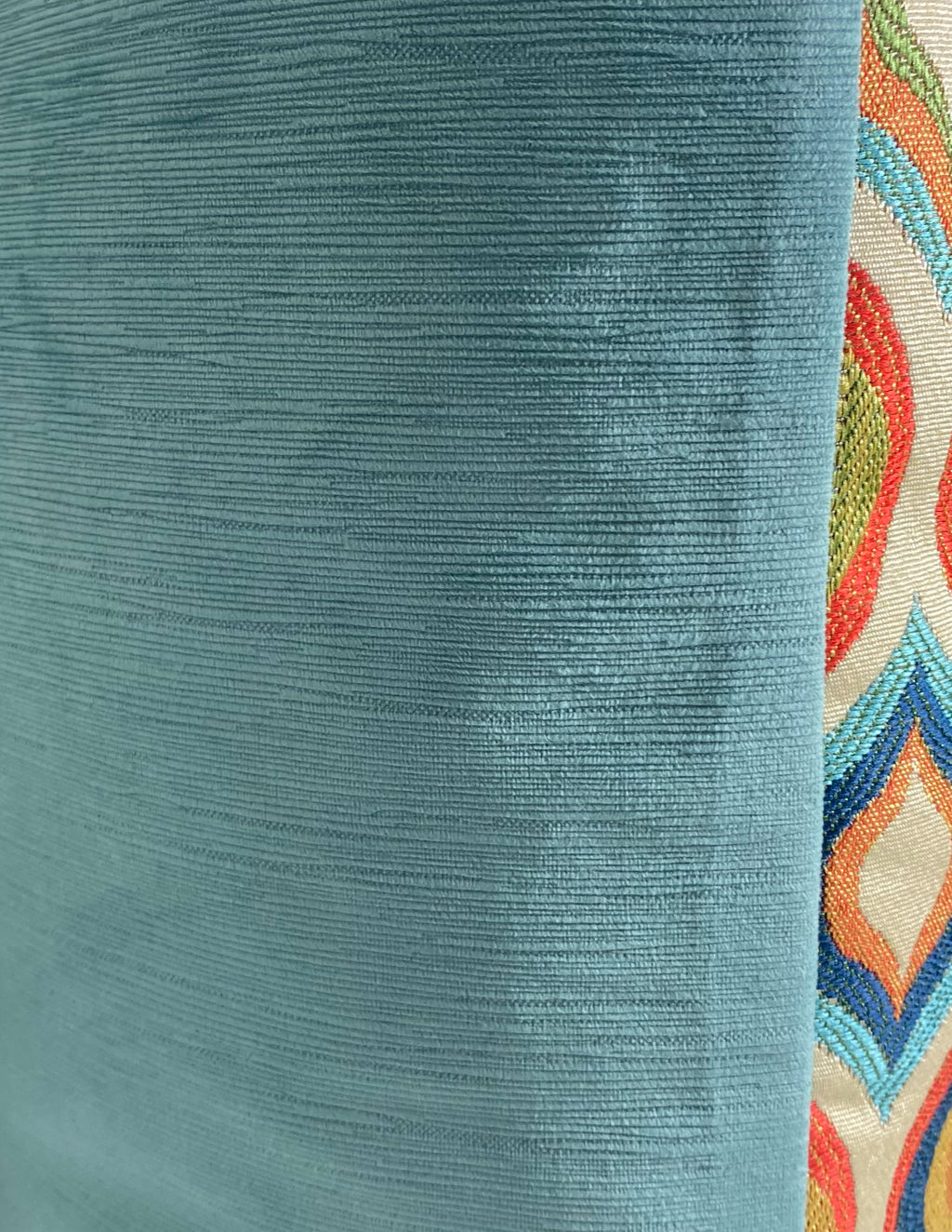 Luxury Pillow – 24" × 24" – Flicker