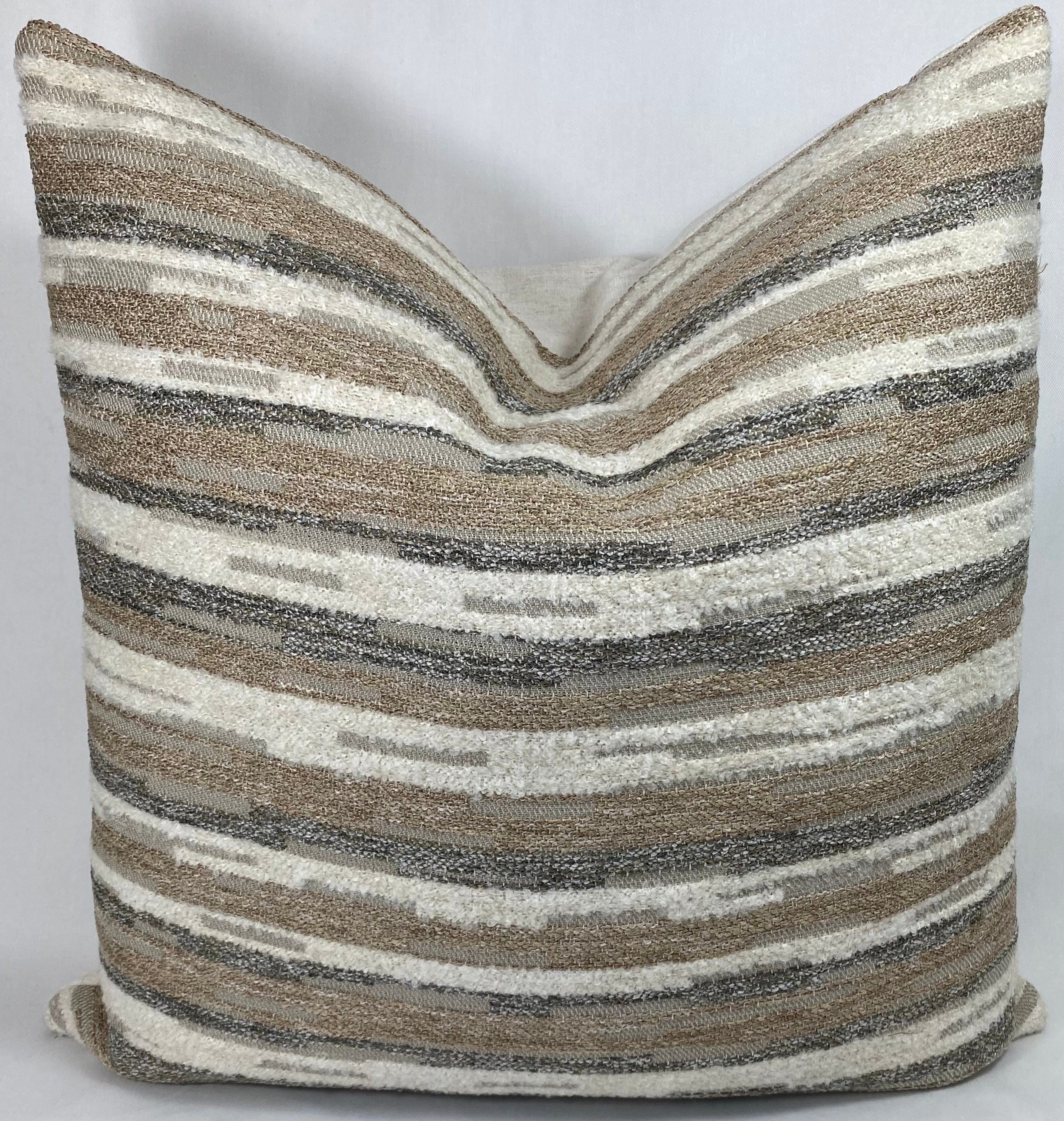 Luxury Pillow – 24" × 24" – Barrio