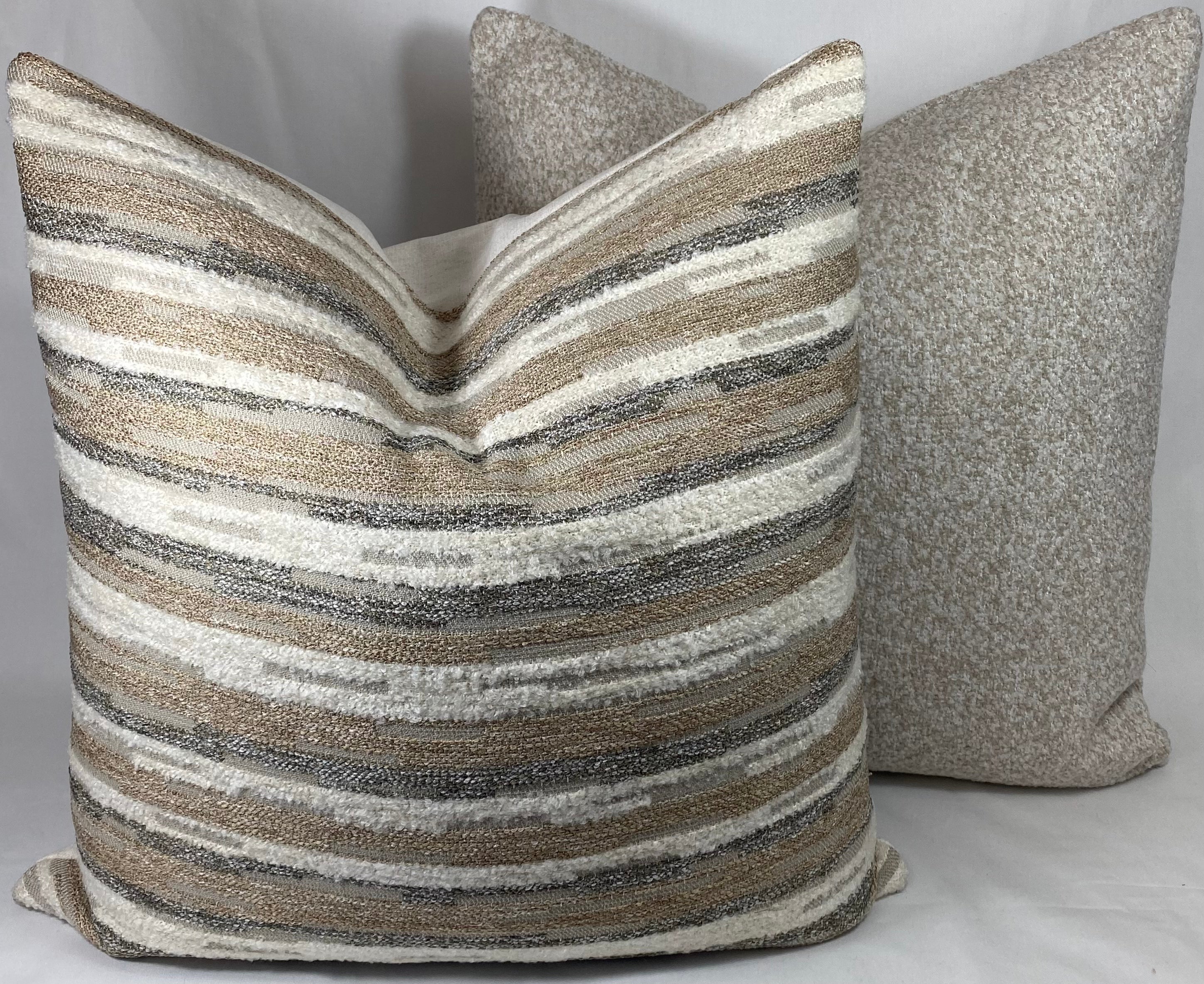 Luxury Pillow – 24" × 24" – Barrio