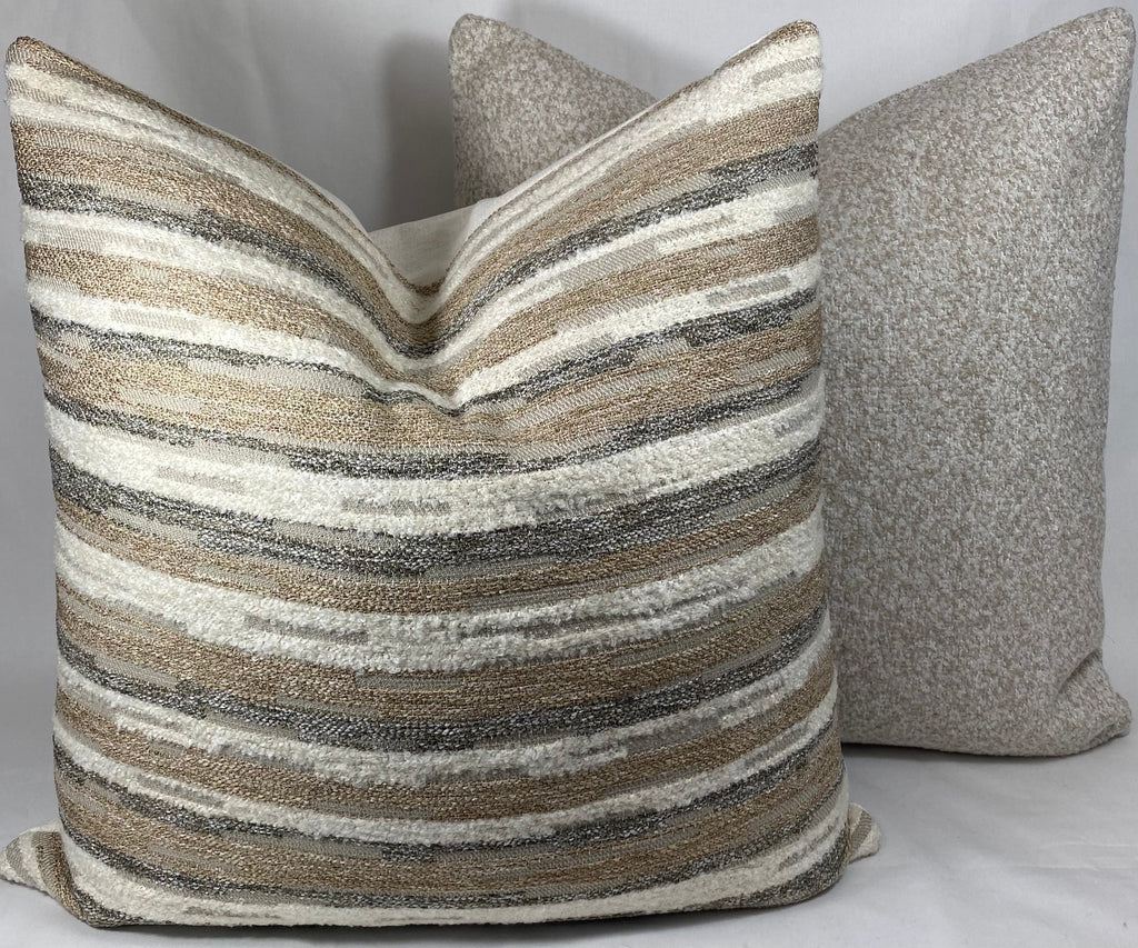 Luxury Pillow – 24" × 24" – Barrio