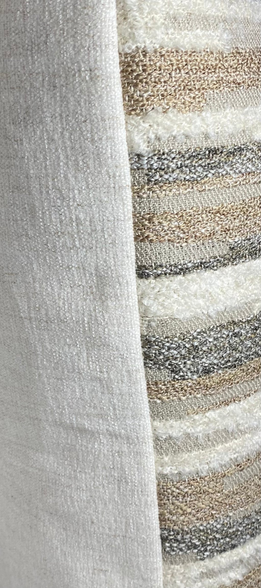 Luxury Pillow – 24" × 24" – Barrio